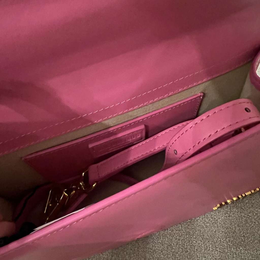 Jacquemus Le Bambino - Side view