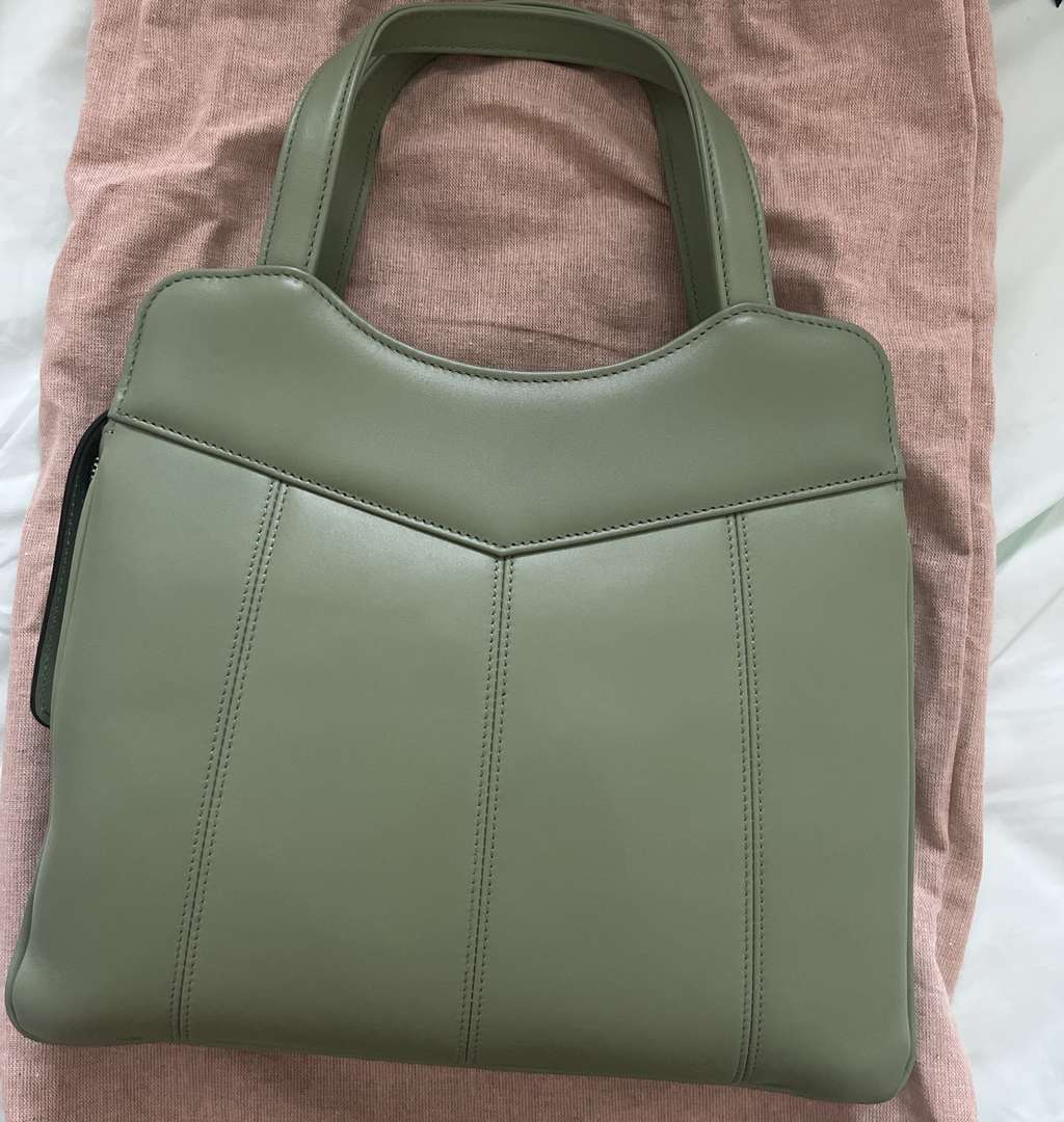 Gucci Tote - Back view