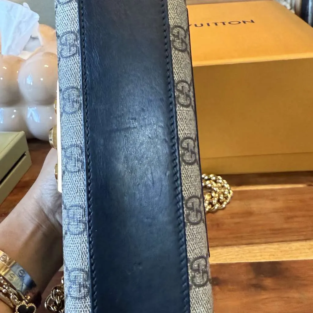 Gucci Bag Beige Good - Inside View