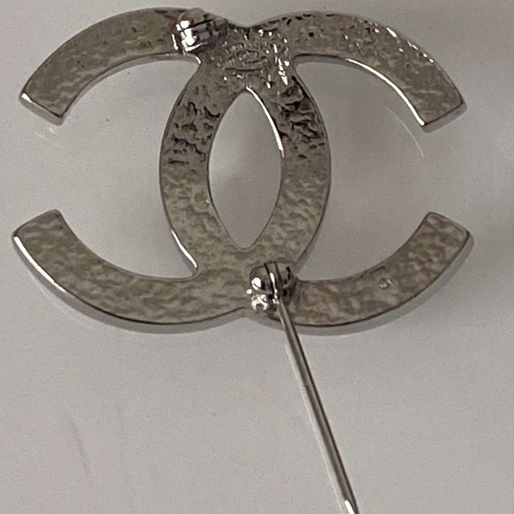 Chanel CC Brooch - Image 11