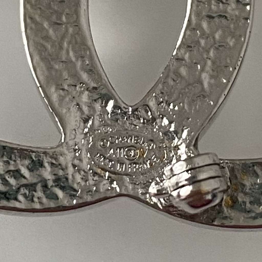 Chanel CC Brooch - Image 12