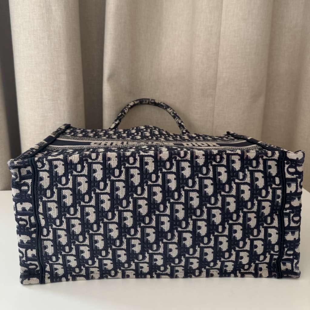 Christian Dior Large Book Tote - Image 6