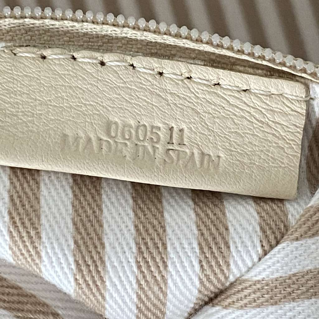 Loewe Amazona - Detail 1