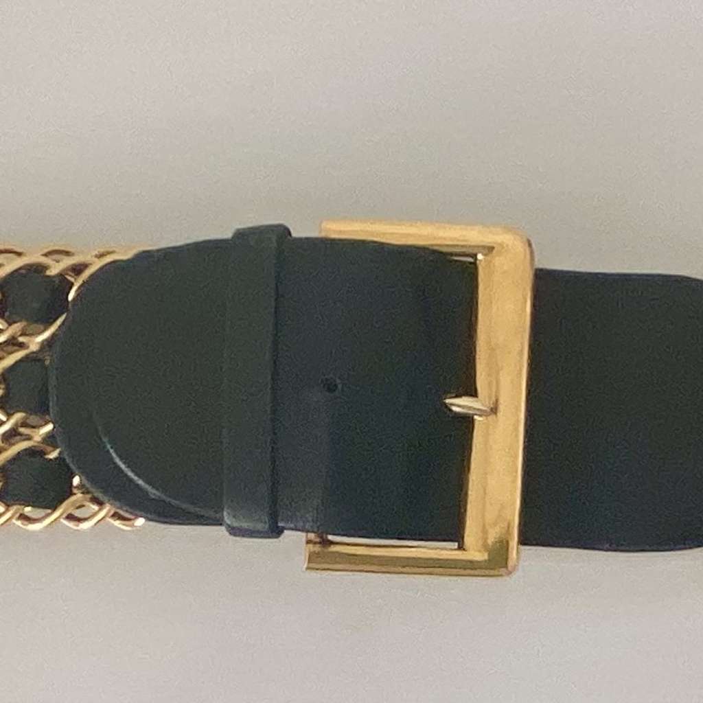 Chanel Chain belt - Side view