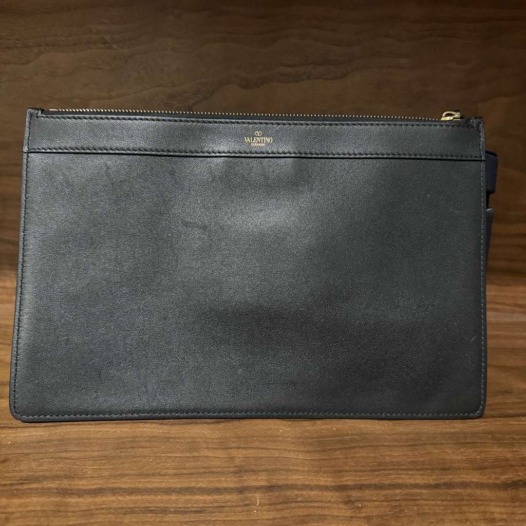 Valentino Garavani VLogo Bag - Back view