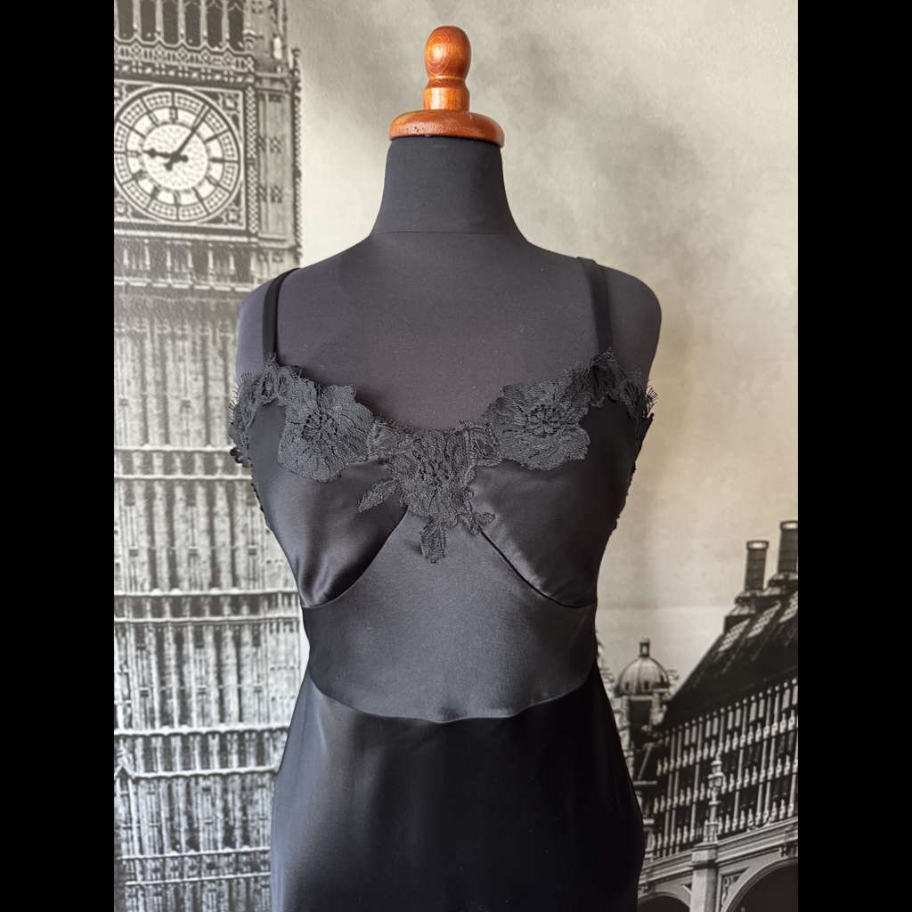 Polo Ralph Lauren Stunning and Elegant Dress - Image 6