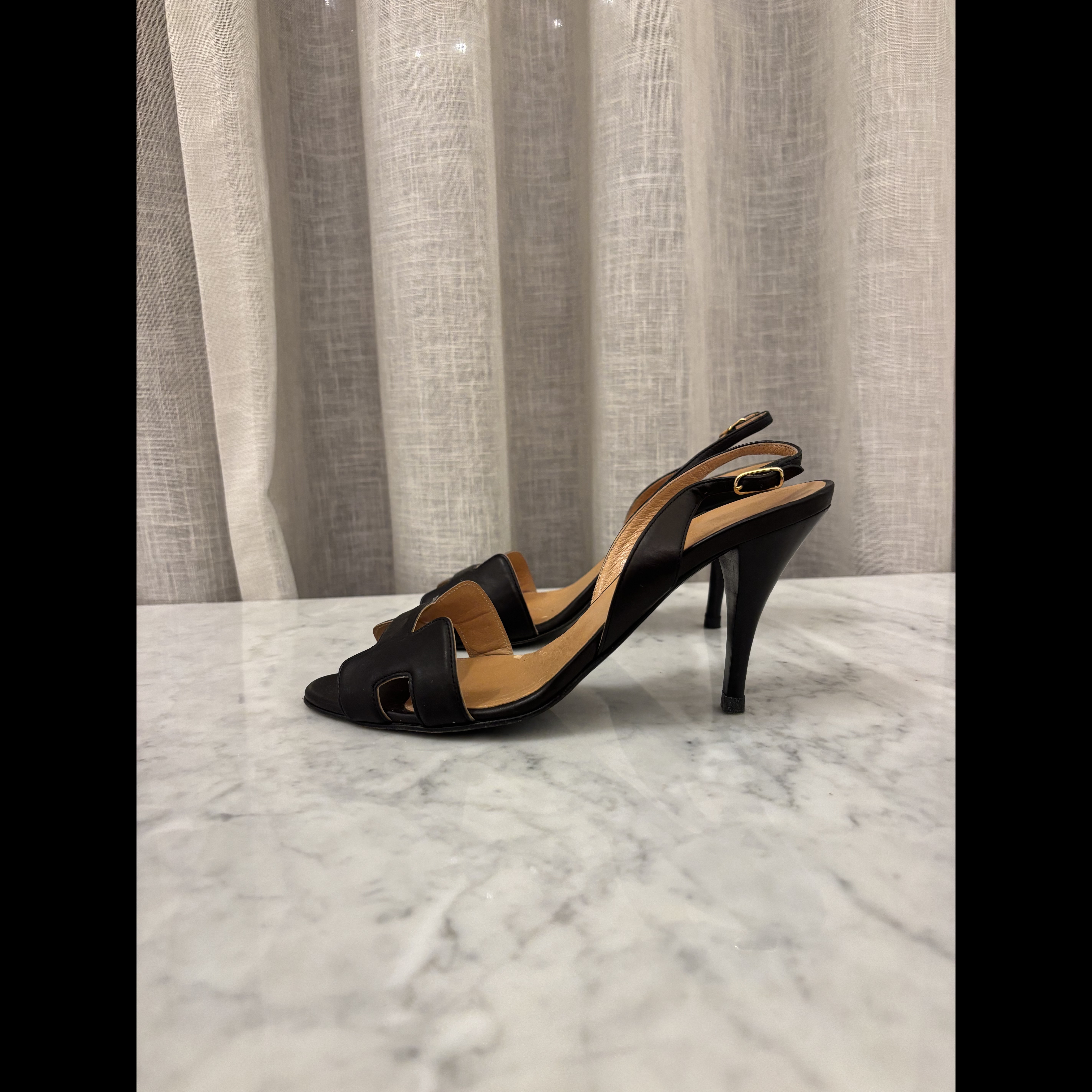 Hermès Night 70 Sandals - Detail 1