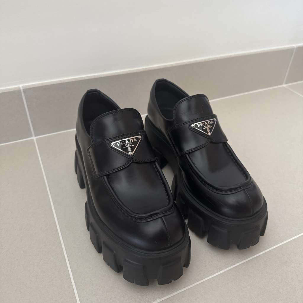 Prada Monolith Leather Loafers - Detail 1