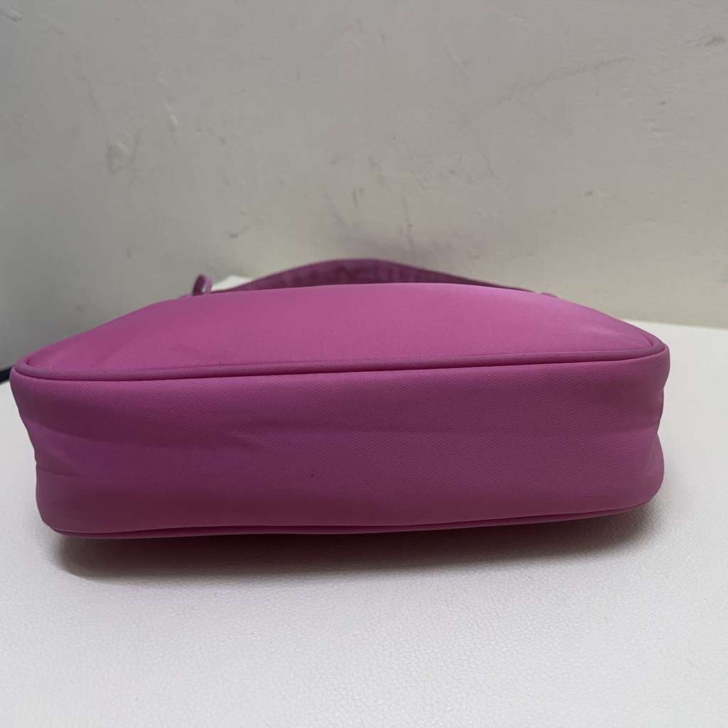 Prada Re-Edition 2000 - 3