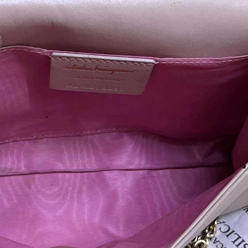 Salvatore Ferragamo Vara Bow Pink Very good - Inside View
