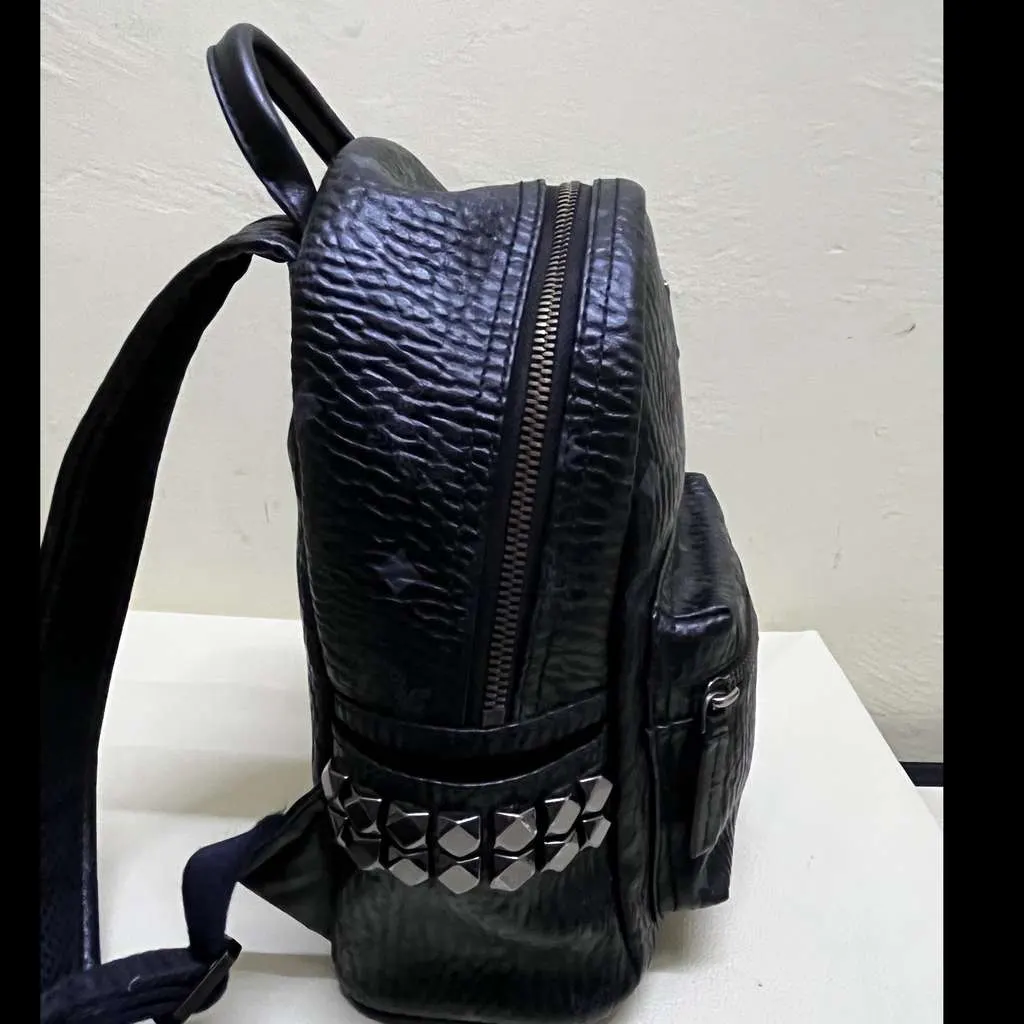 MCM Stark Backpack Black Leather Very good - Inside View