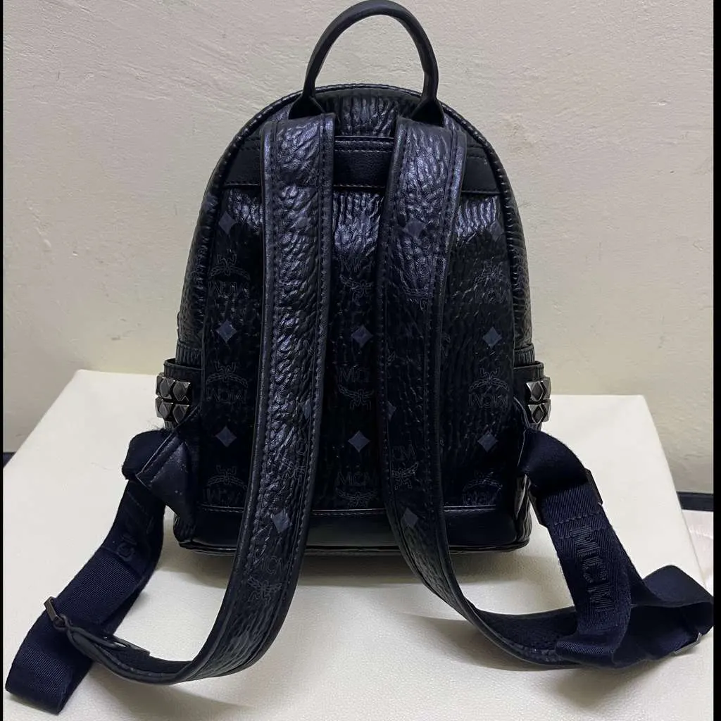 MCM Stark Backpack Black Leather Very good - Model View