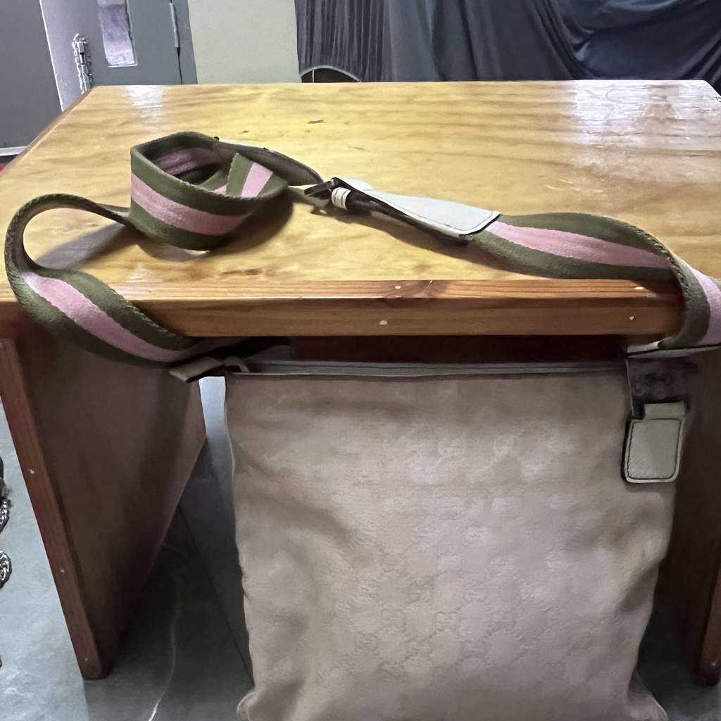 Gucci GG Monogram - 2