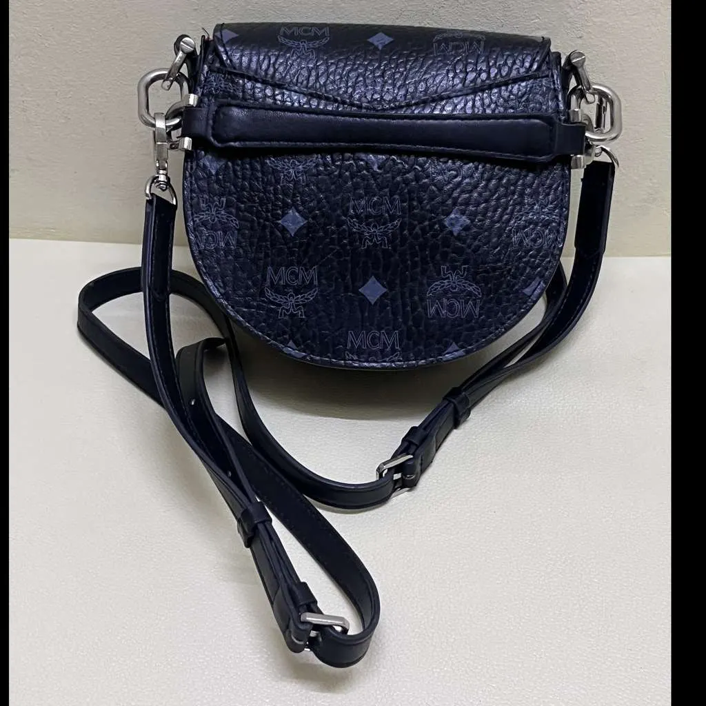 MCM Patricia Black Leather Very good - Back View