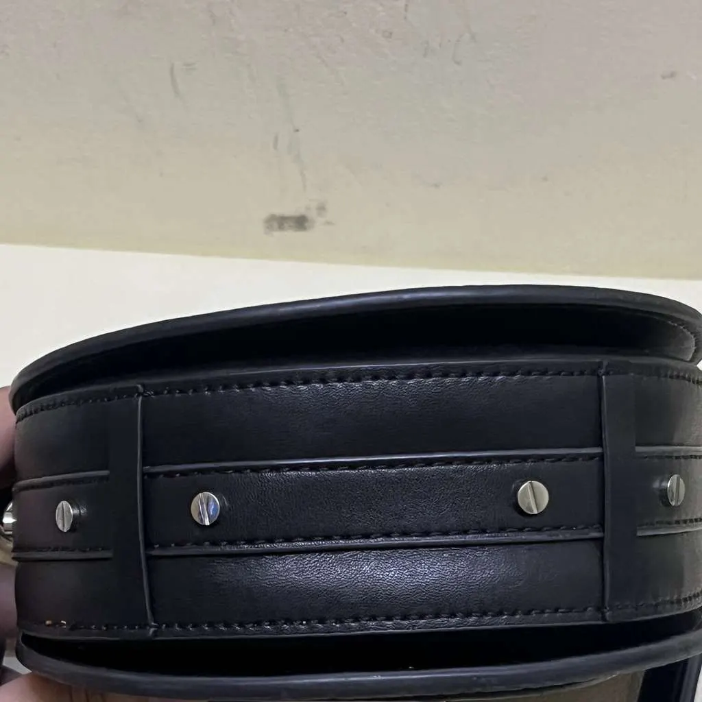 MCM Patricia Black Leather Very good - Inside View