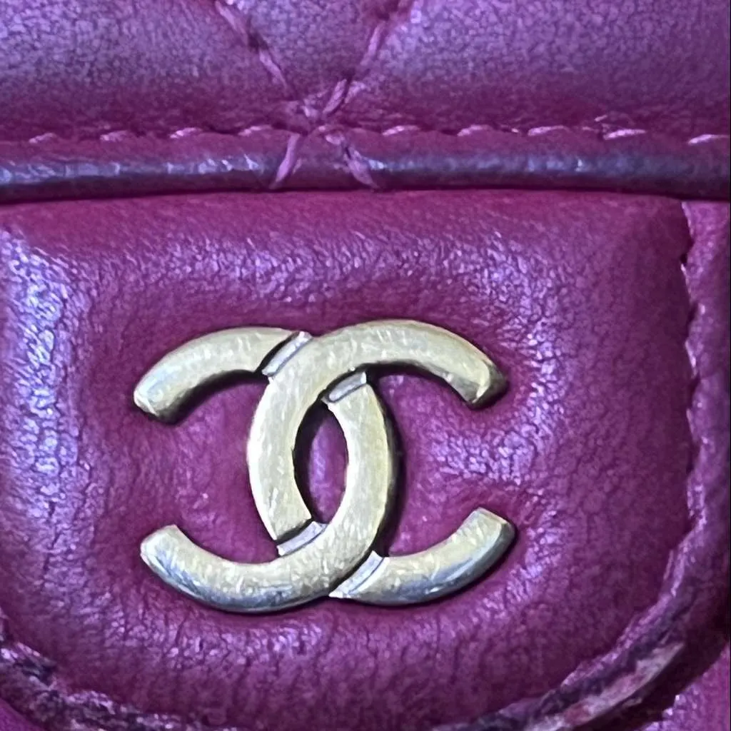 Chanel Card Holder Pink Leather Good - Box View