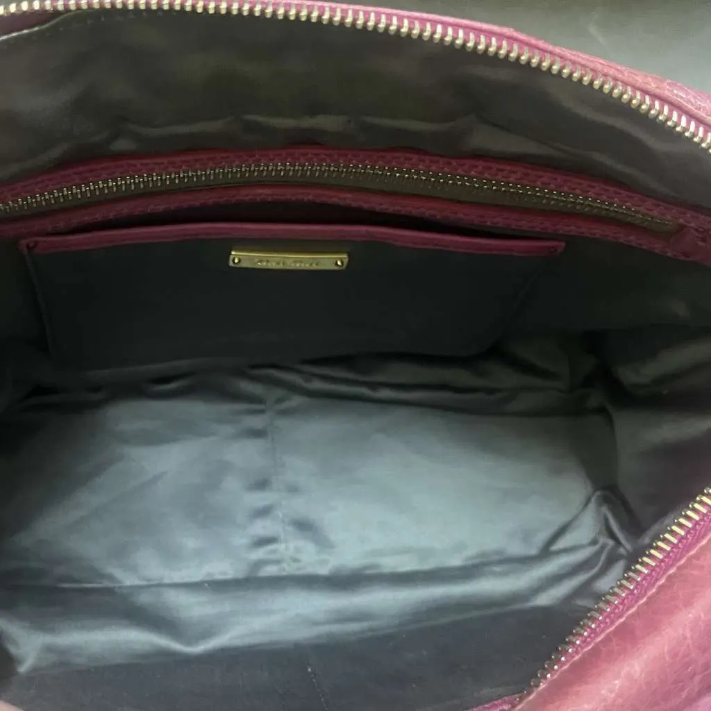 Miu Miu Pink Leather Bag Pink Leather Very good - Model View