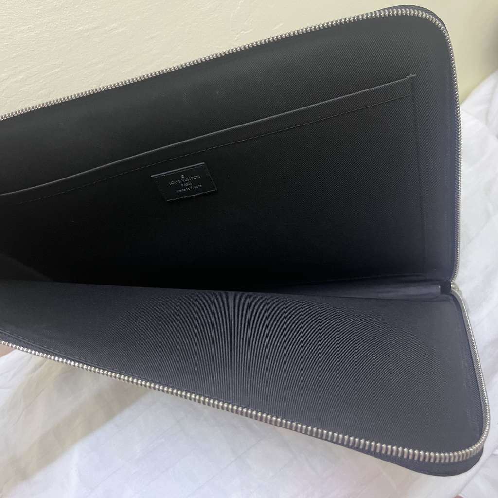 Louis Vuitton Pochette Jour GM - 4