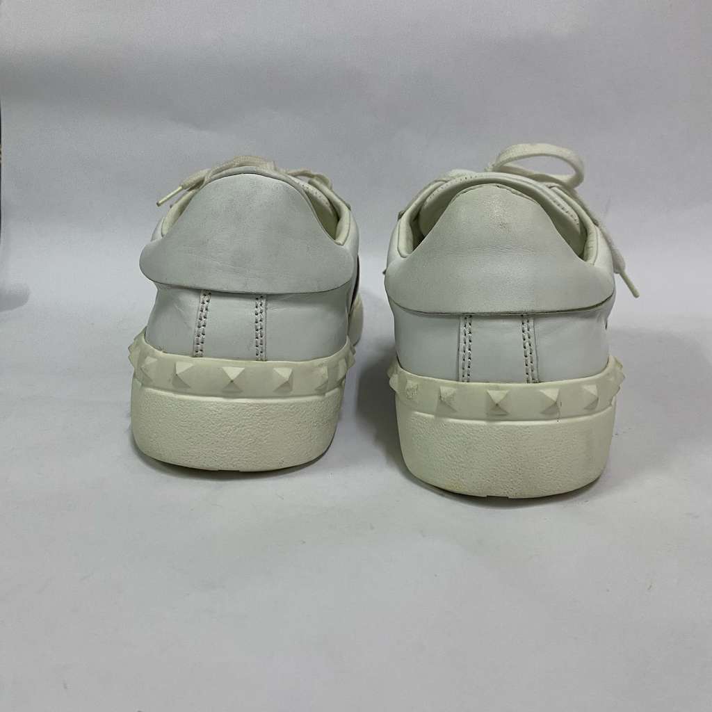 Valentino Logo Low Top Sneakers - 5