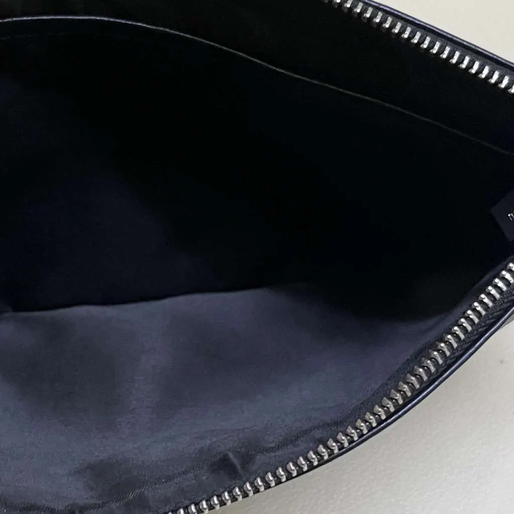 Gianni Versace La Medusa Clutch Black Leather Very good - Inside View