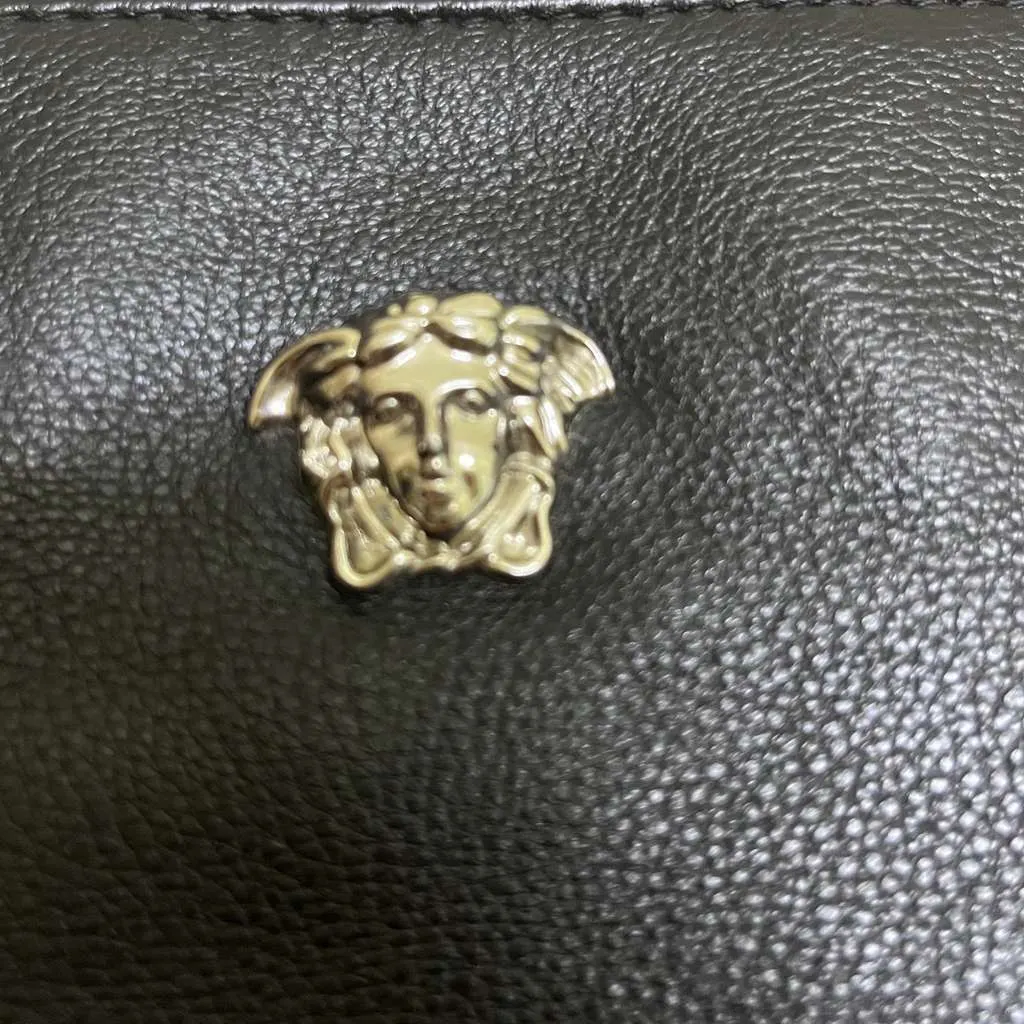 Gianni Versace La Medusa Clutch Black Leather Very good - Model View