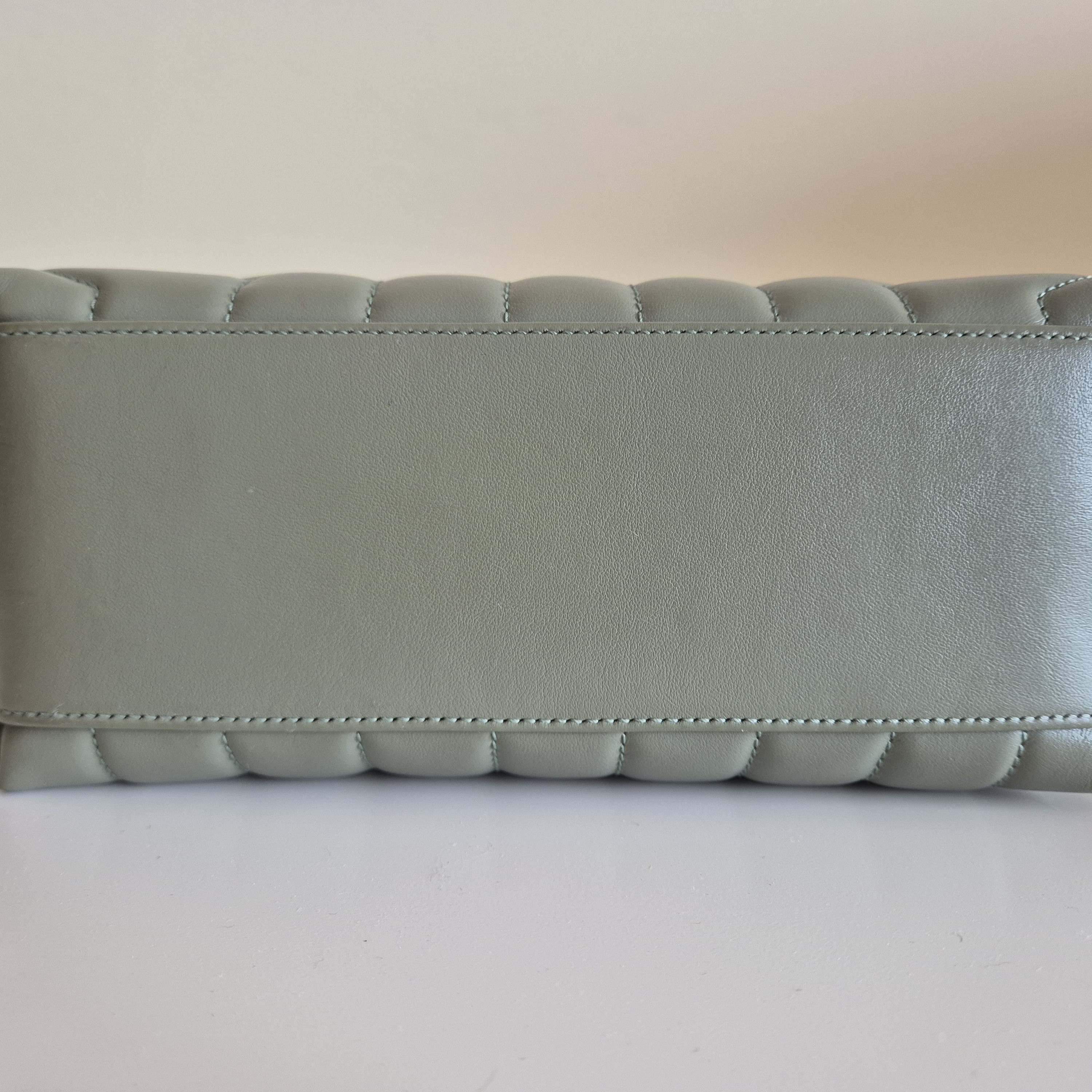 Saint Laurent Small Loulou Shoulder Bag - 3