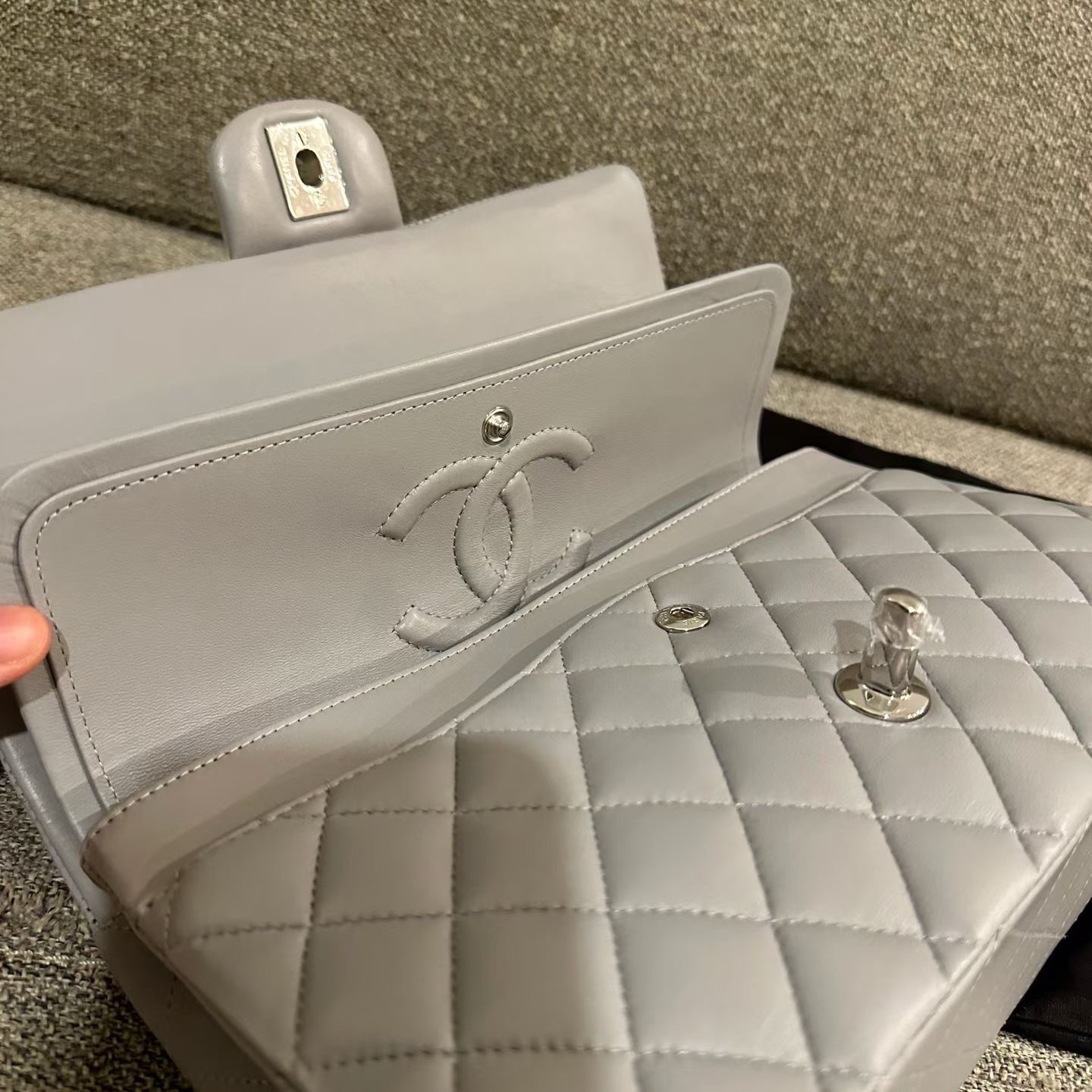 Chanel classic flap medium - 4