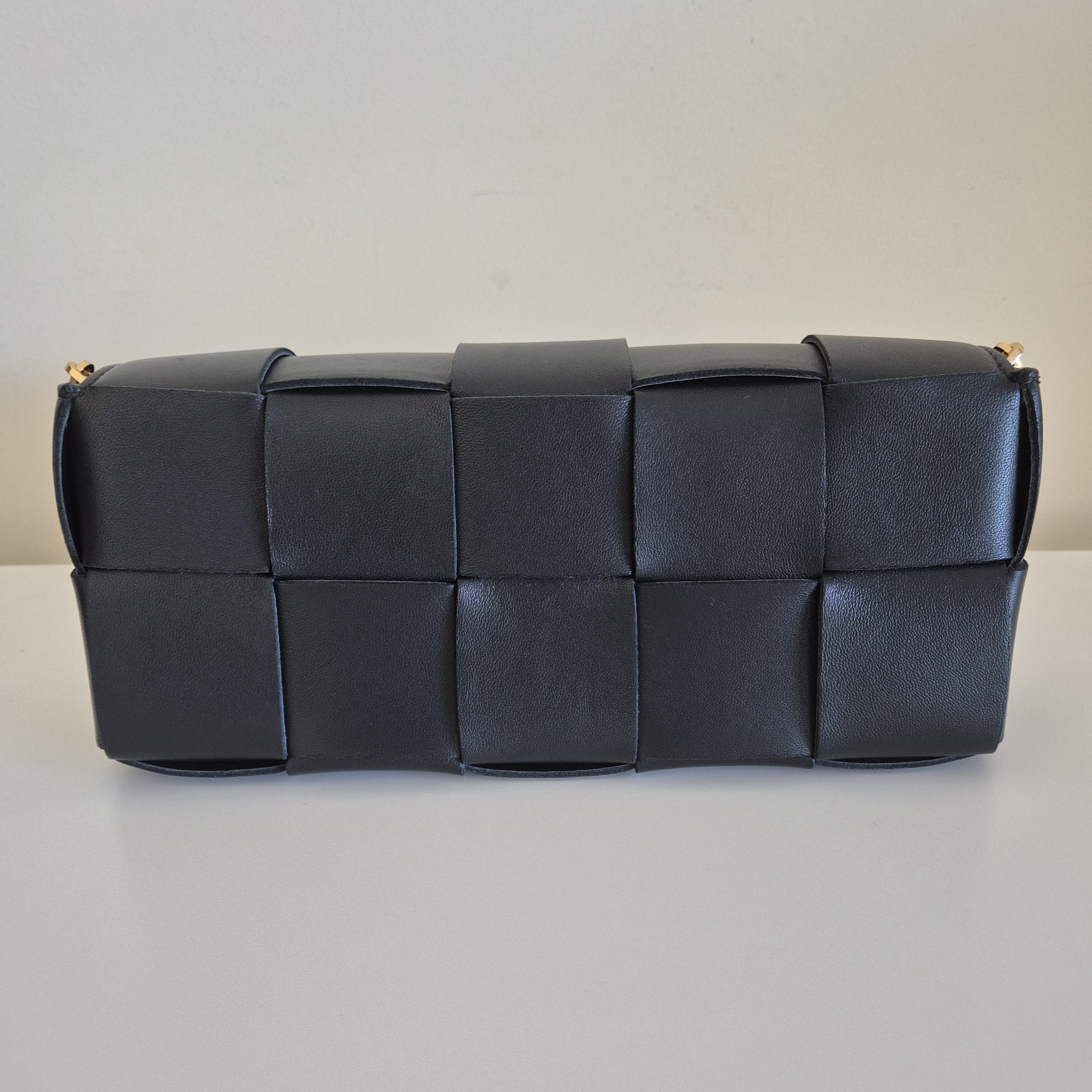 Bottega Veneta Brick Cassette Leather Handbag - 2