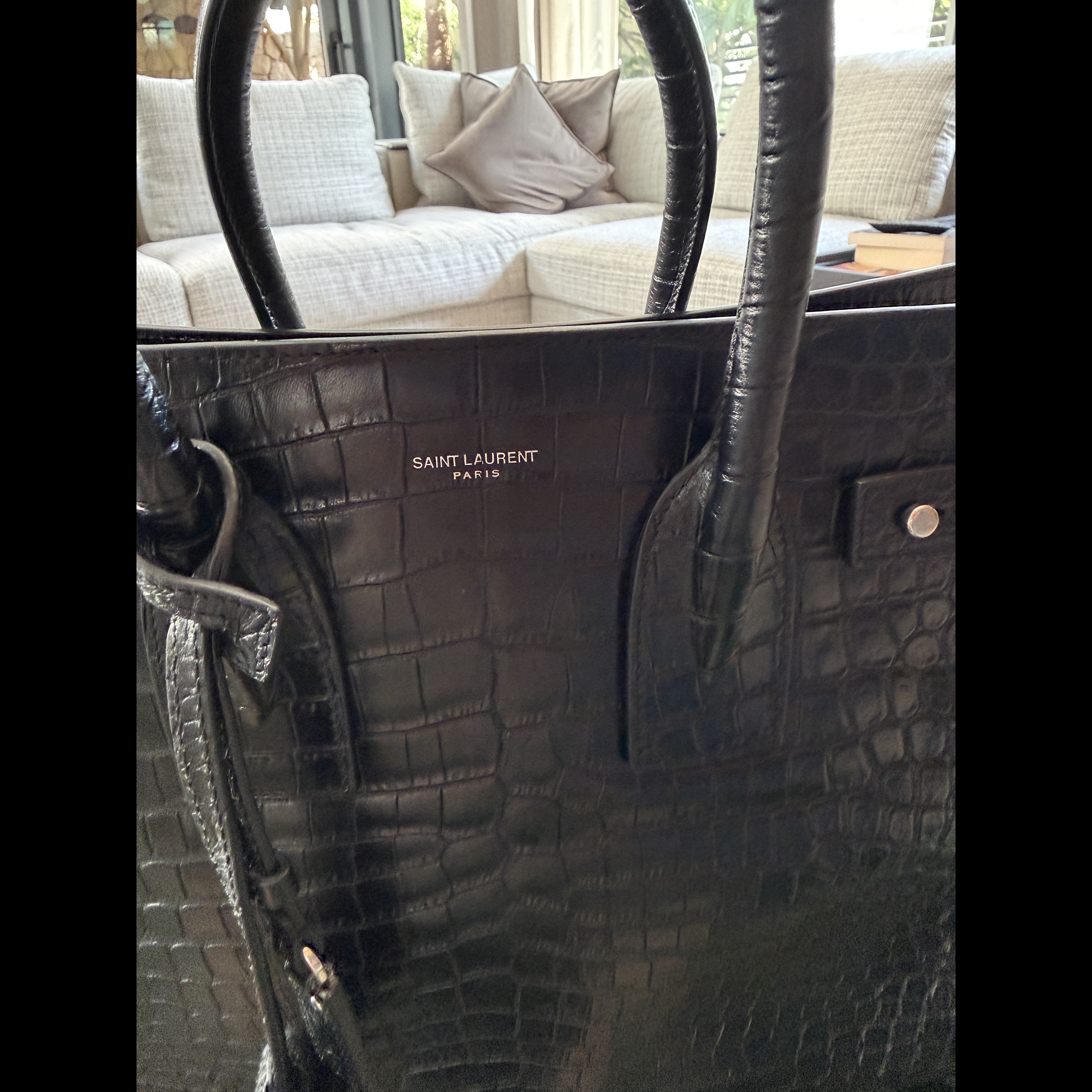 Saint Laurent Sac du Jour Black Leather Very good condition - Inside View