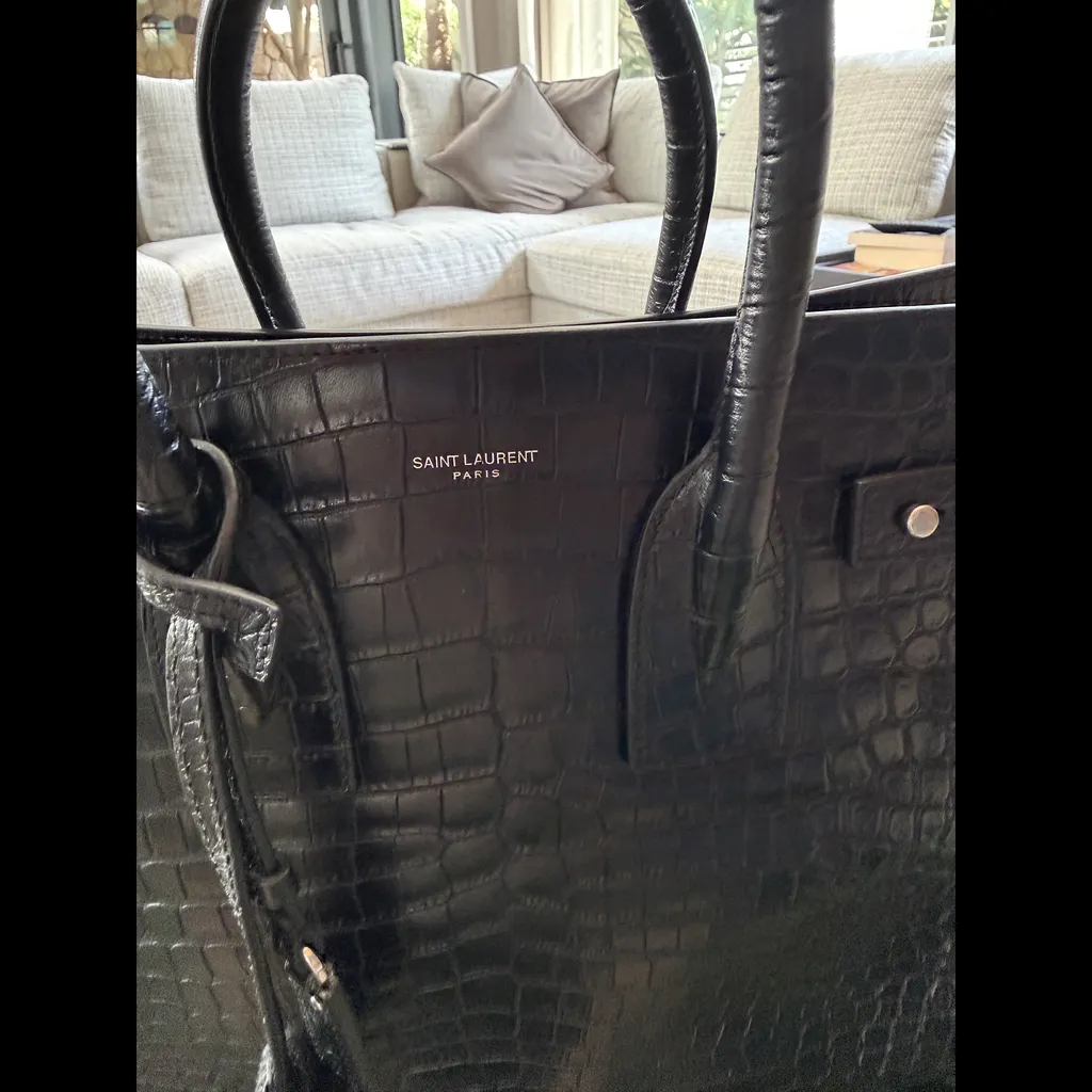 Saint Laurent Sac du Jour Black Leather Very good - Inside View