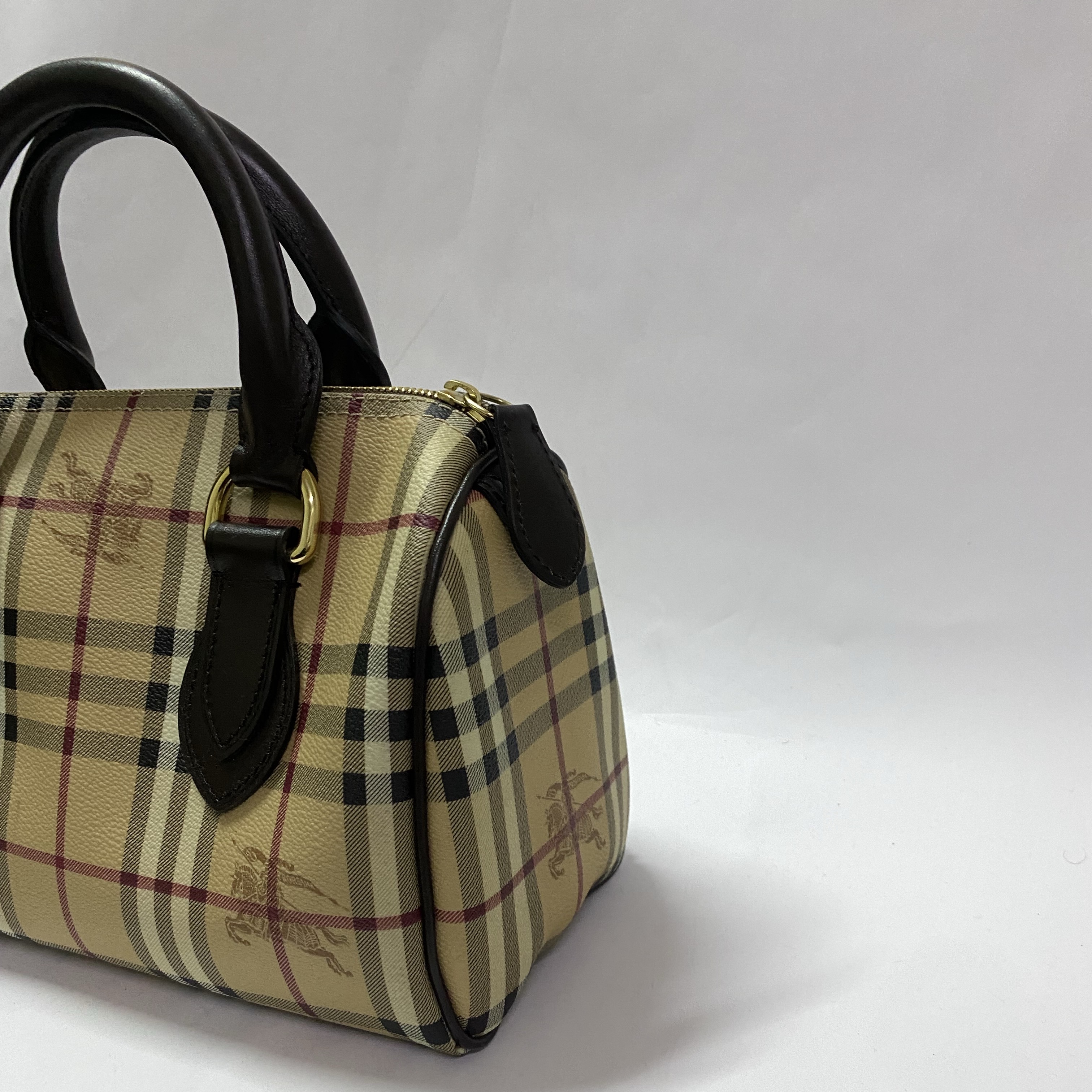 Burberry Check PVC Chester Bowling MultiColor Very good condition - Box View