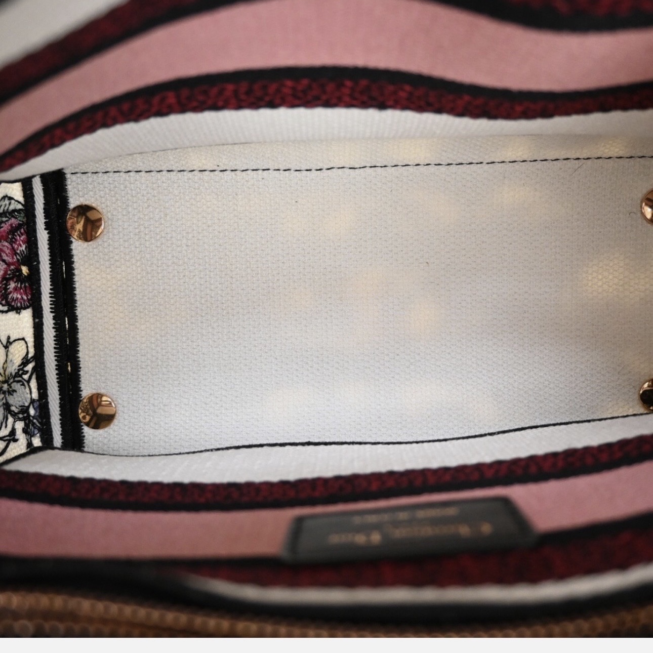 Christian Dior Christian Dior Lady D-lite Pink Canvas Very good condition - Model View