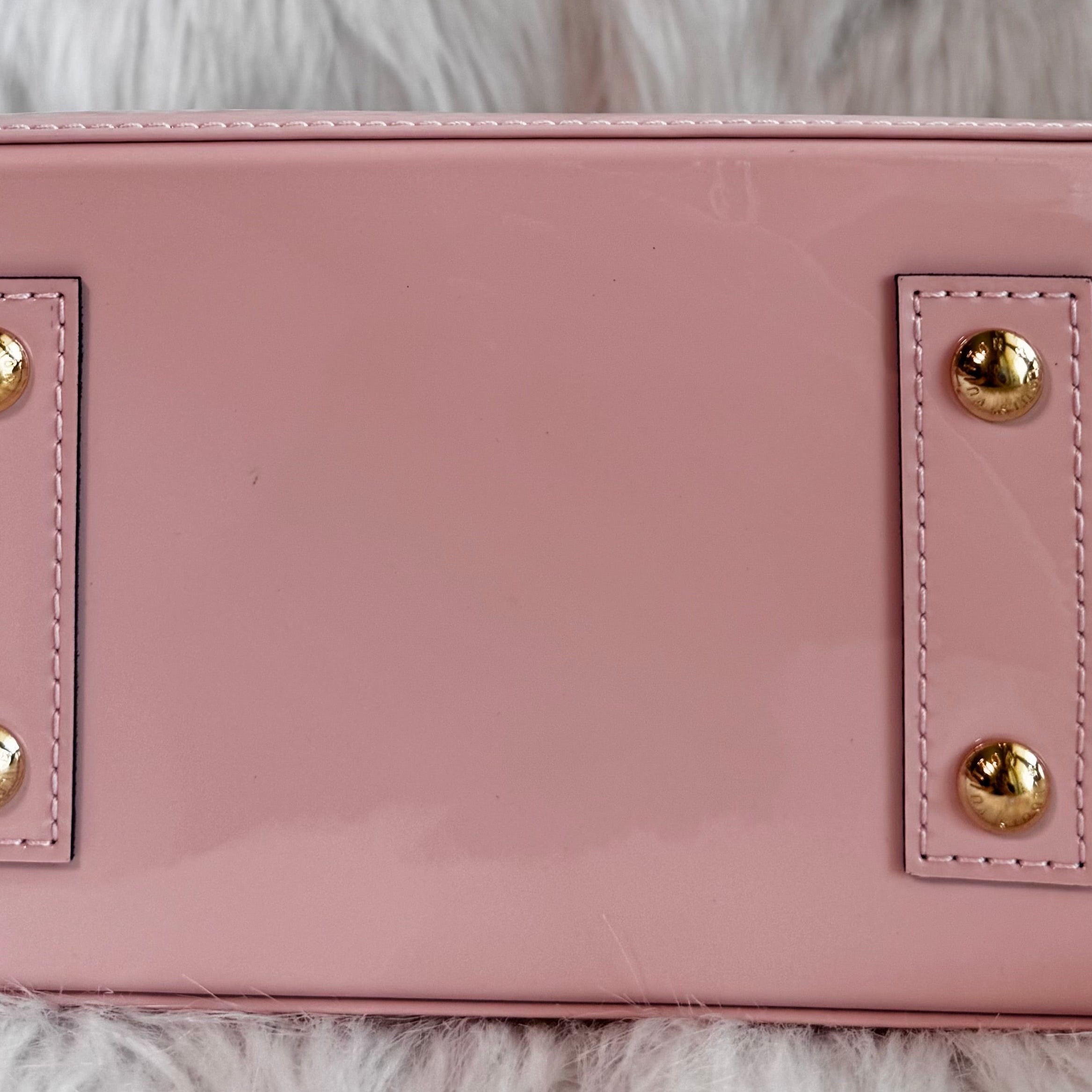 Louis Vuitton Vernis Alma BB Pink Leather Never worn - Inside View