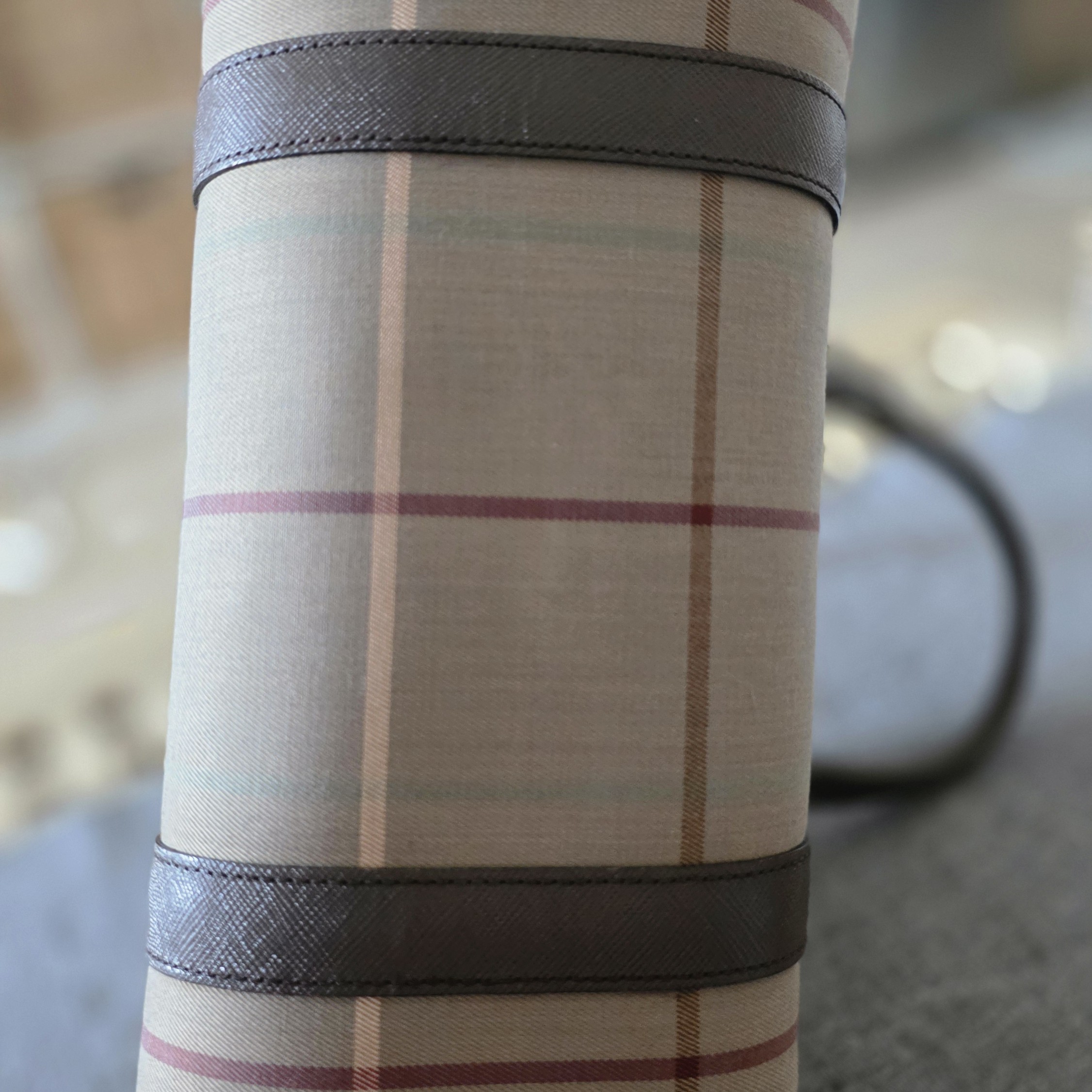 Burberry Burberry Nova Check Boston Brown Canvas Very good condition - Inside View