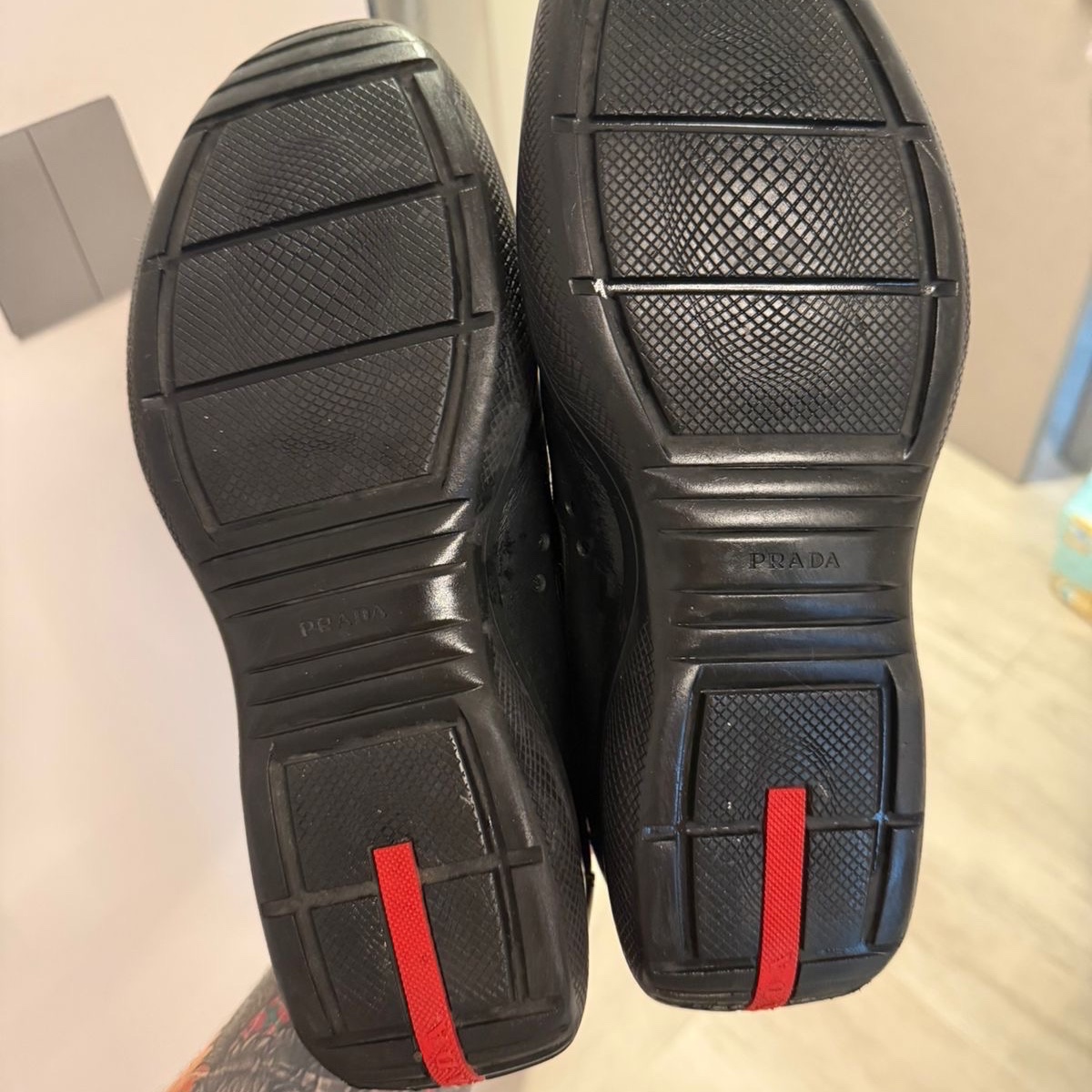 Prada American Cups Black Leather Very good condition - Model View