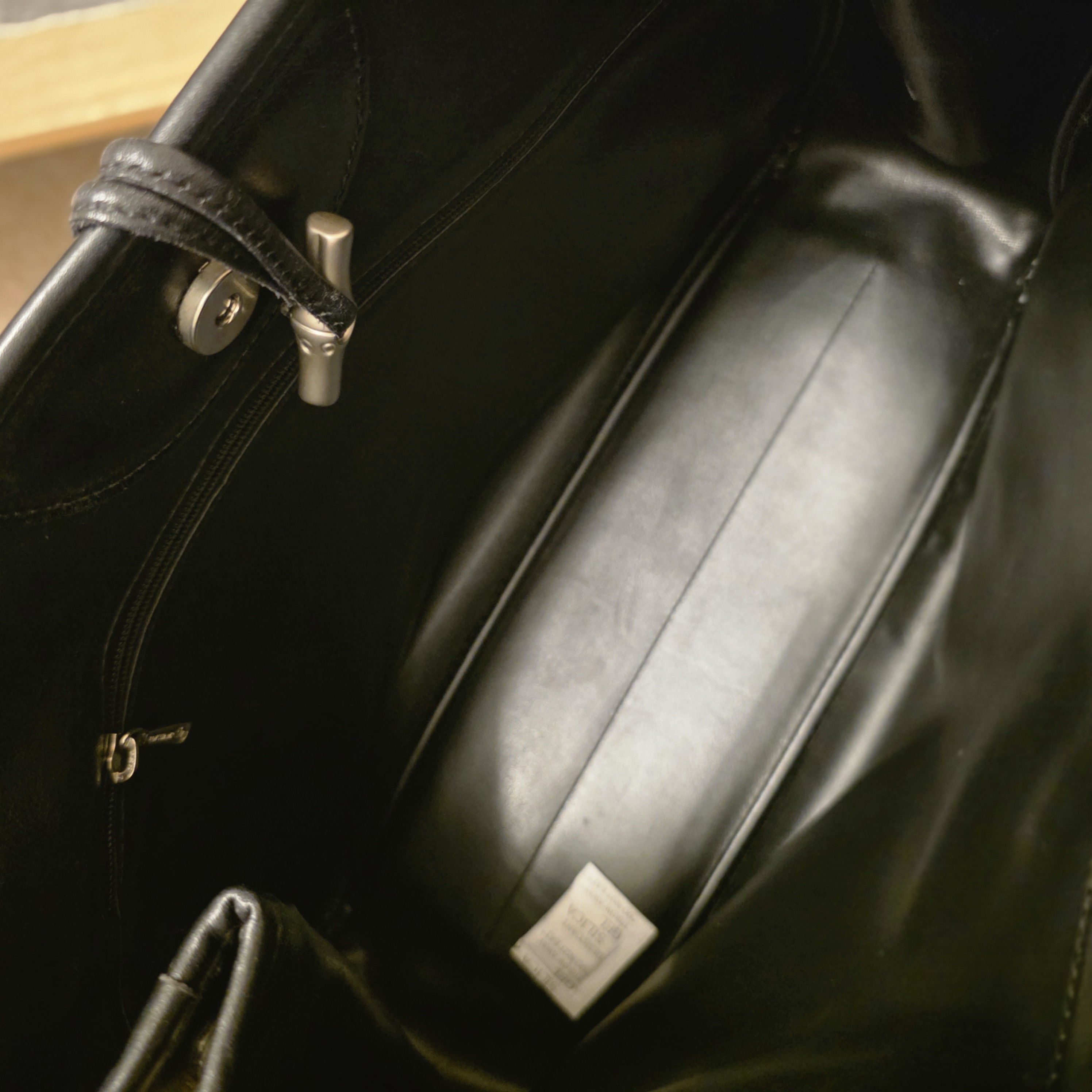 Longchamp Longchamp Le Roseue Black Leather Very good condition - Model View