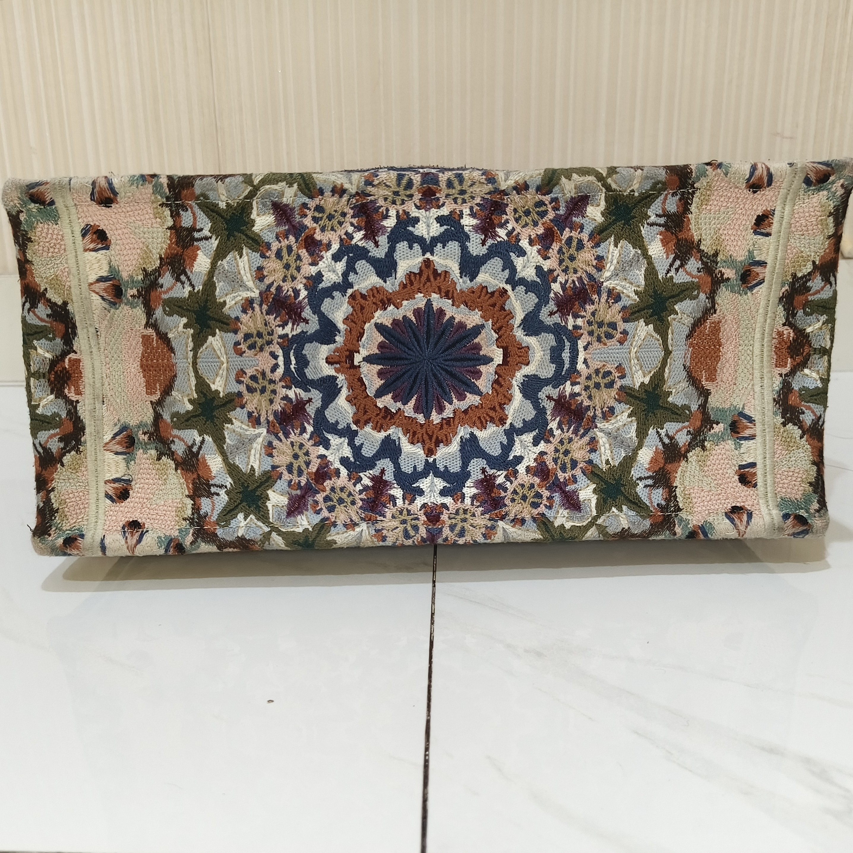 Christian Dior Book Tote Kaleidoscope Medium MultiColor Canvas Good condition - Inside View