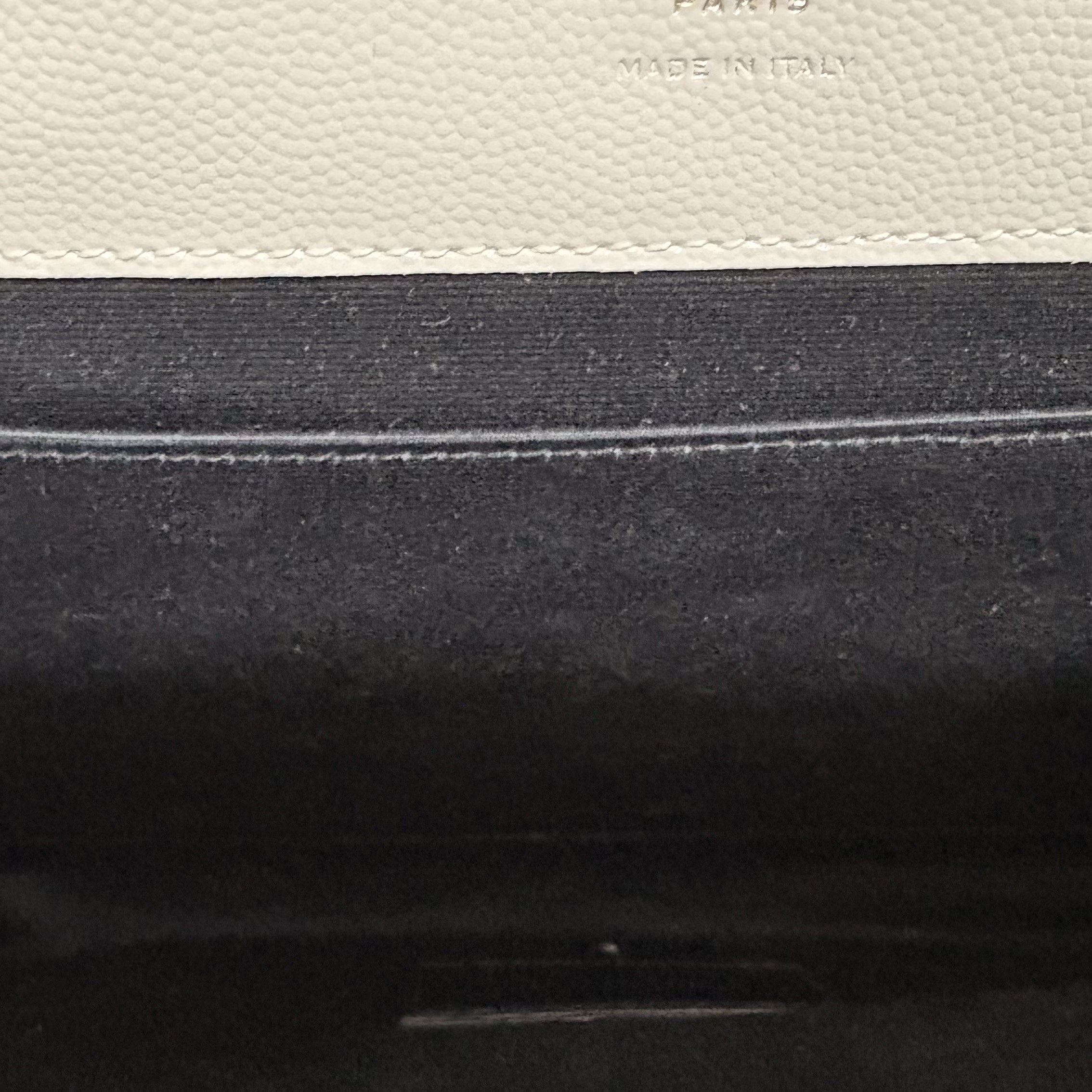 Saint Laurent Cassandre Matelassé Flap Pouch White Leather Very good condition - Model View