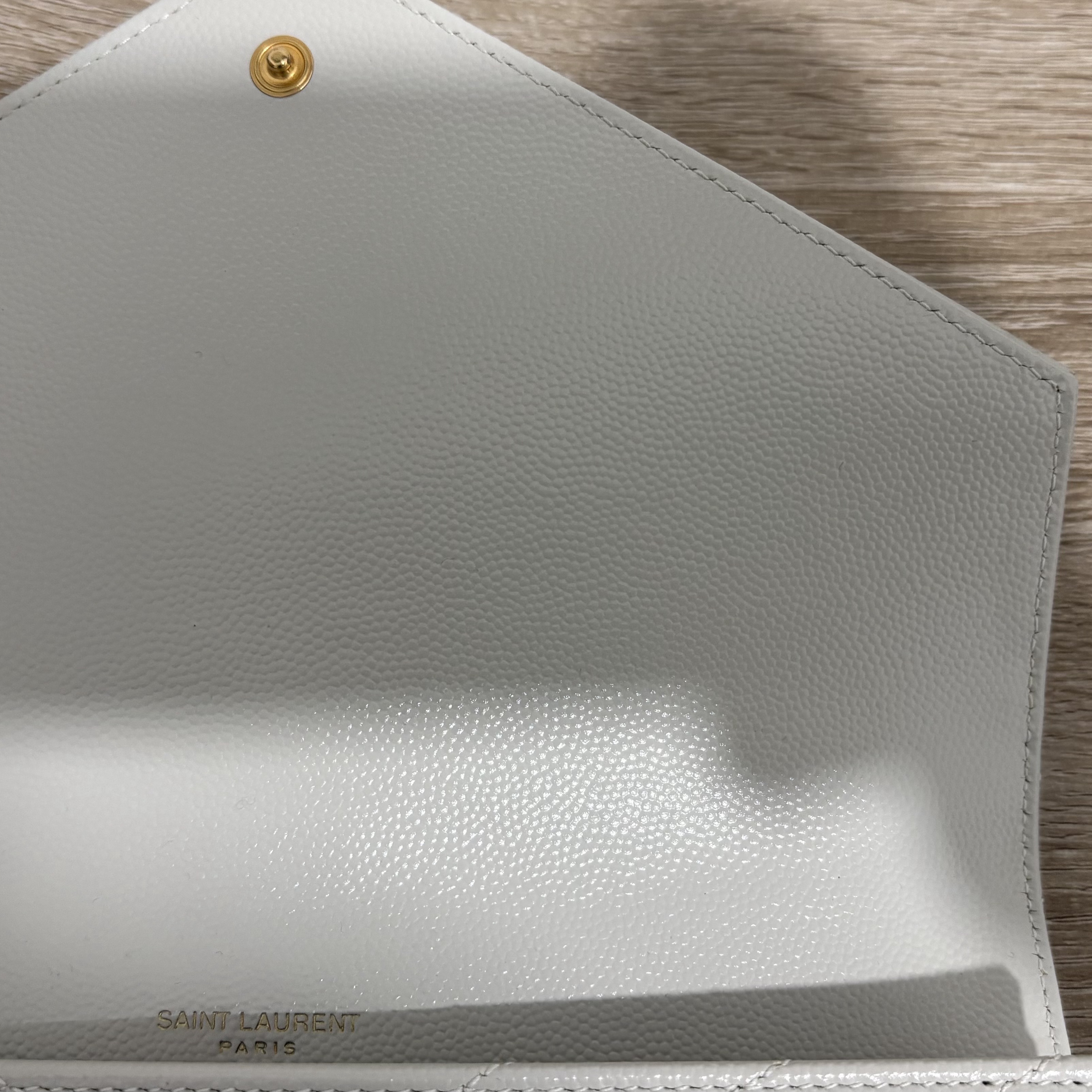 Saint Laurent Cassandre Matelassé Flap Pouch White Leather Very good condition - Box View