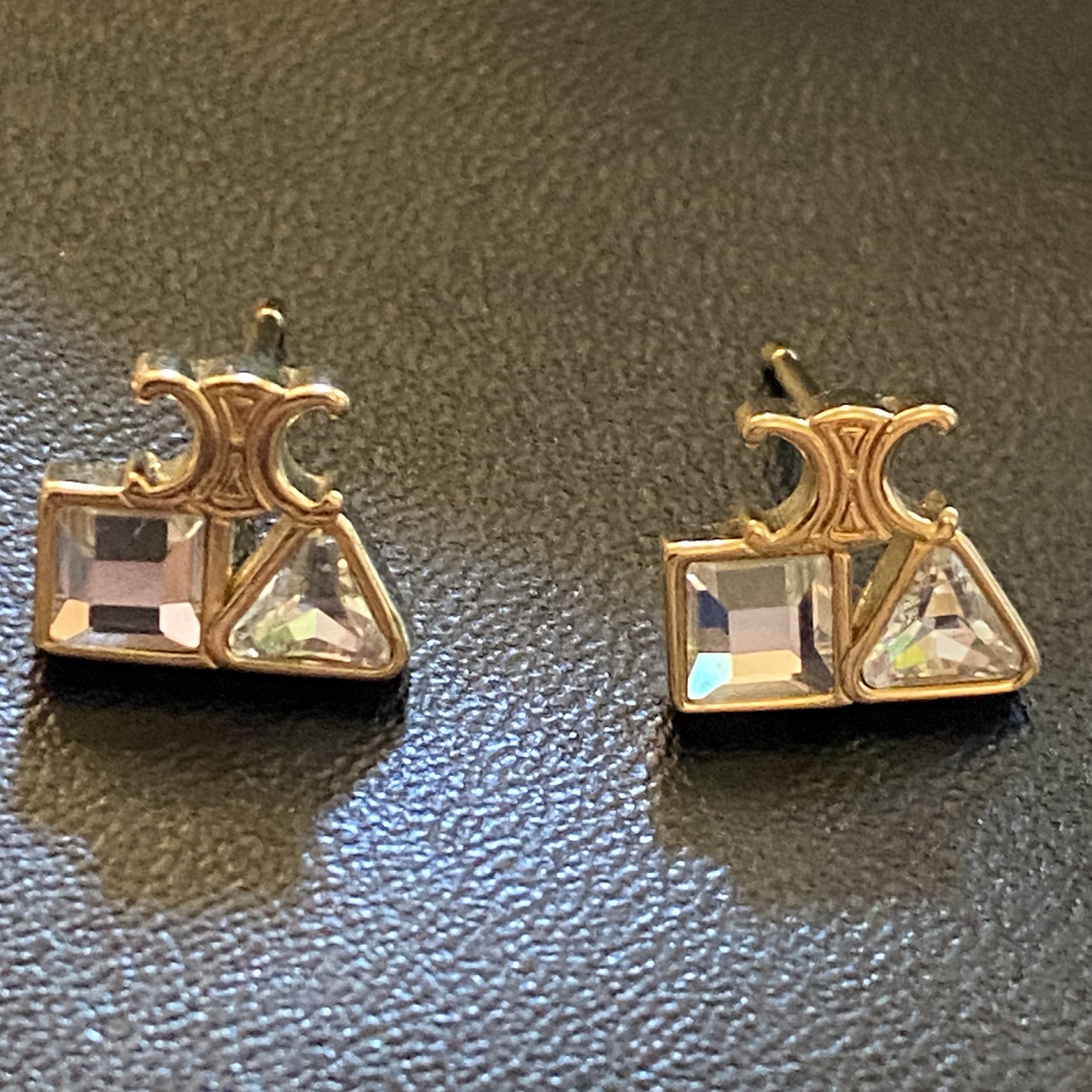 Celine Celine Geometric Triomphe Earrings Gold Brass Very good condition - Model View