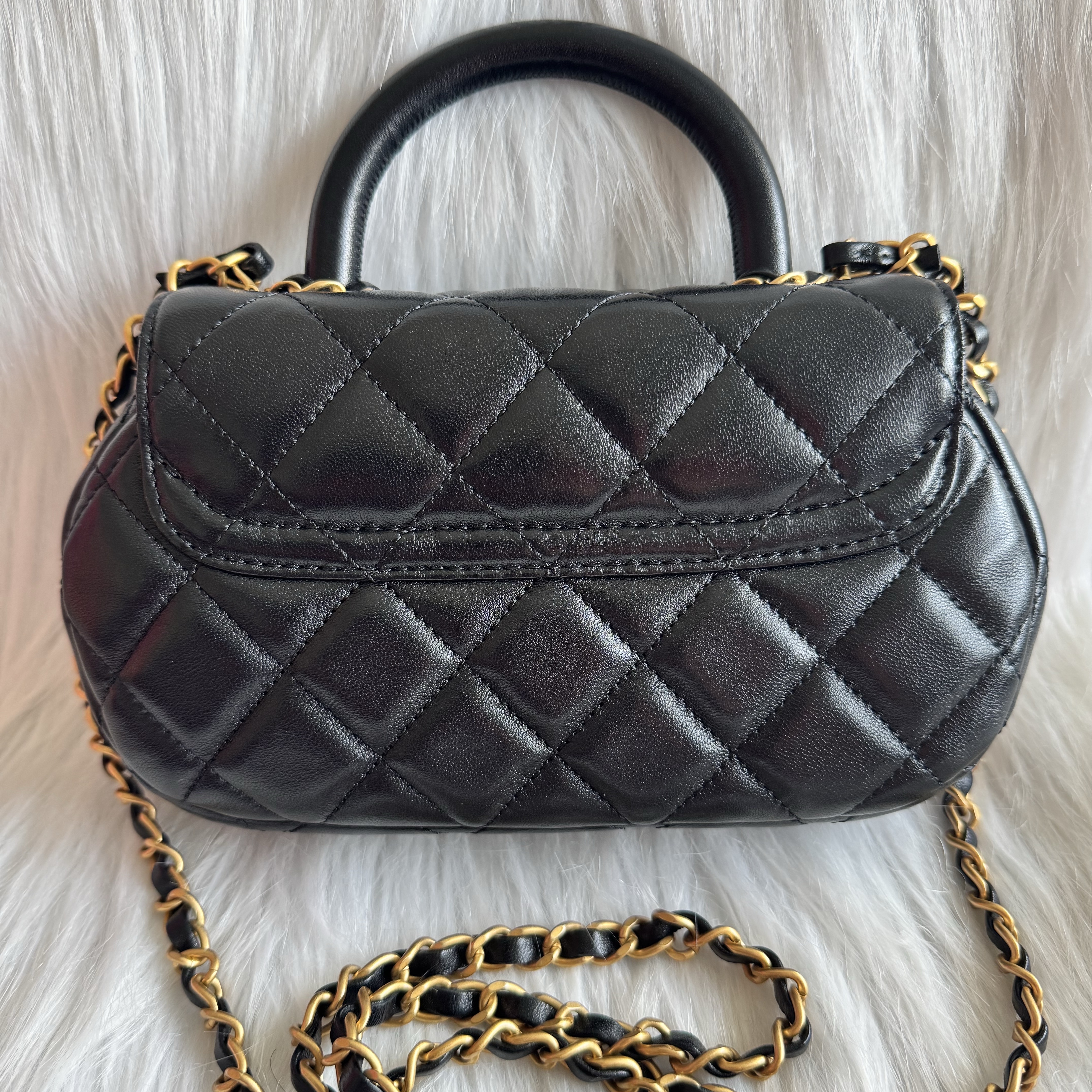 Chanel Lambskin Top Handle Bag Black Leather Very good condition - Back View
