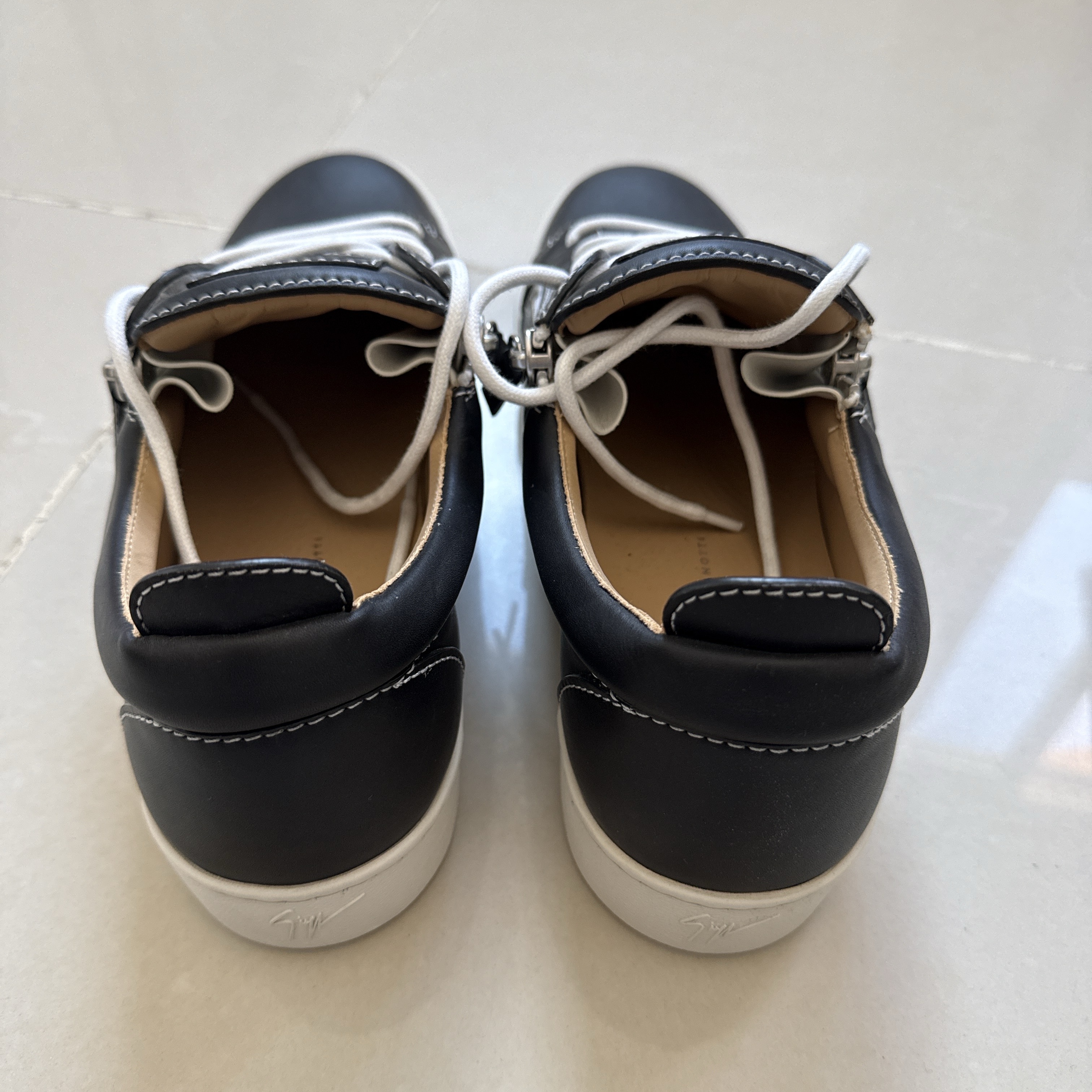 Giuseppe Zanotti Sneakers Navy Leather Never worn - Back View