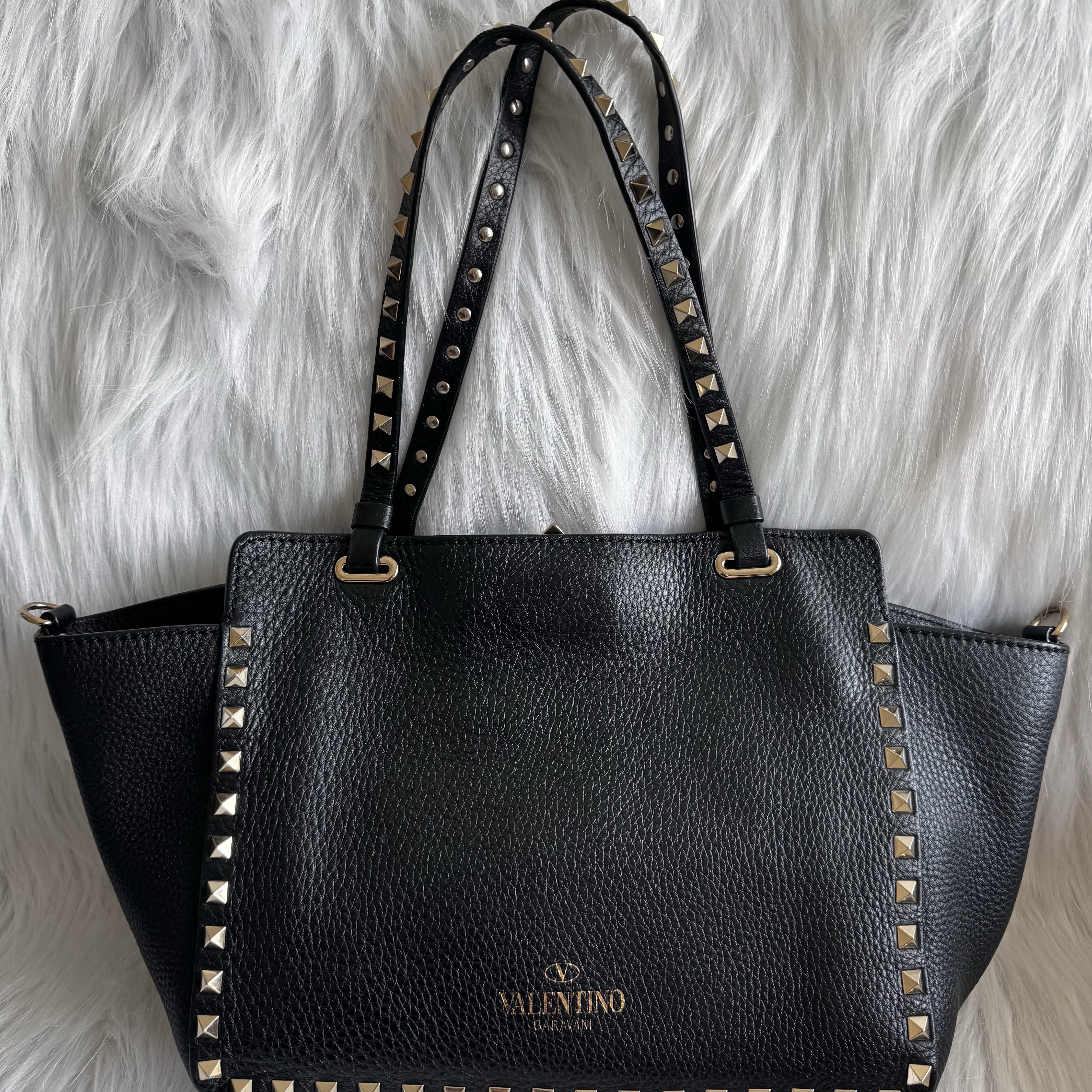 Valentino Garavani Rockstud Leather Tote Black Leather Very good condition - Back View
