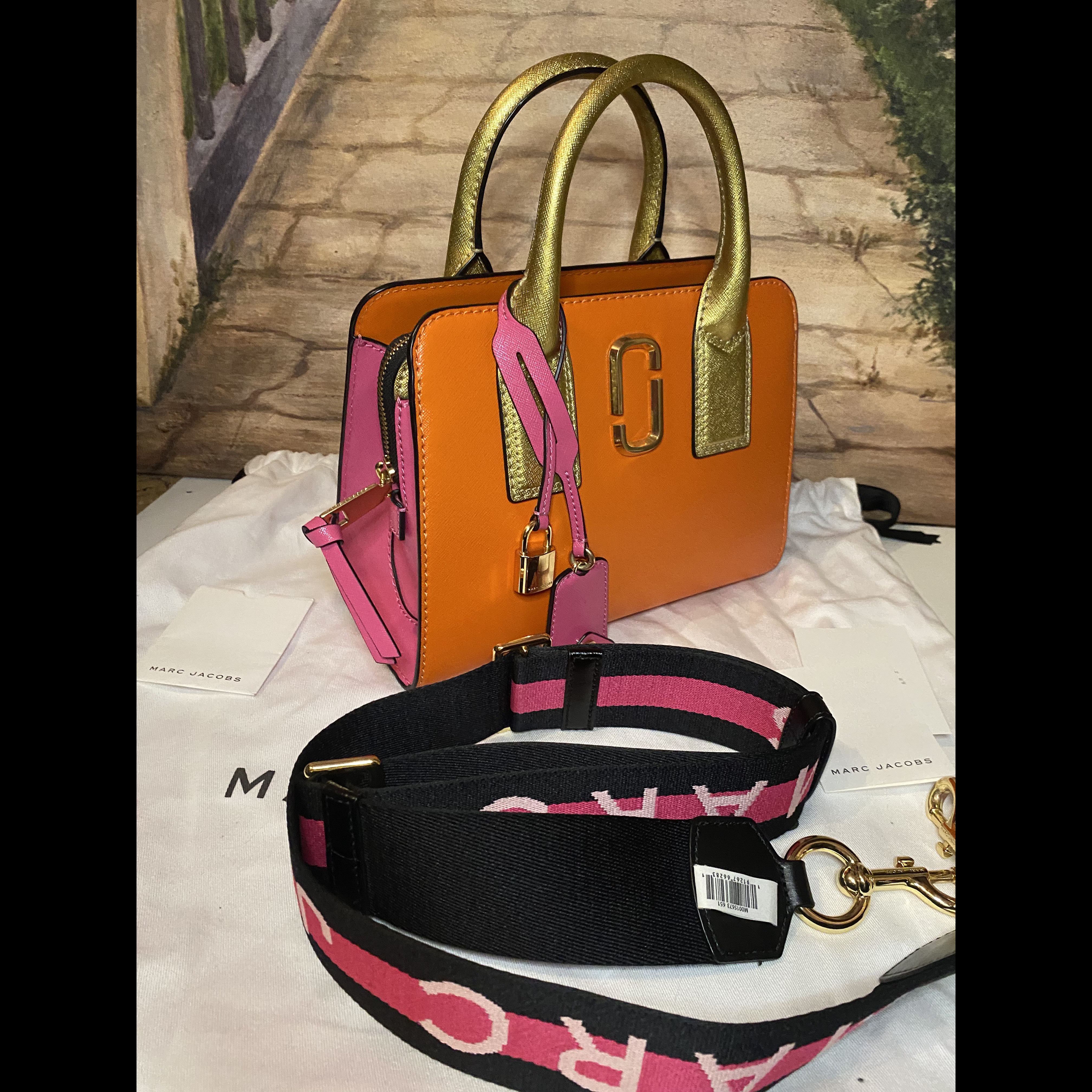 Marc Jacobs Little Big Shot MJ MultiColor Leather Never worn, with tag - Inside View