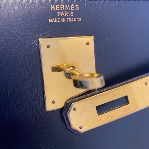 Hermès Kelly 32 Black Box Black Leather Good condition - Box View