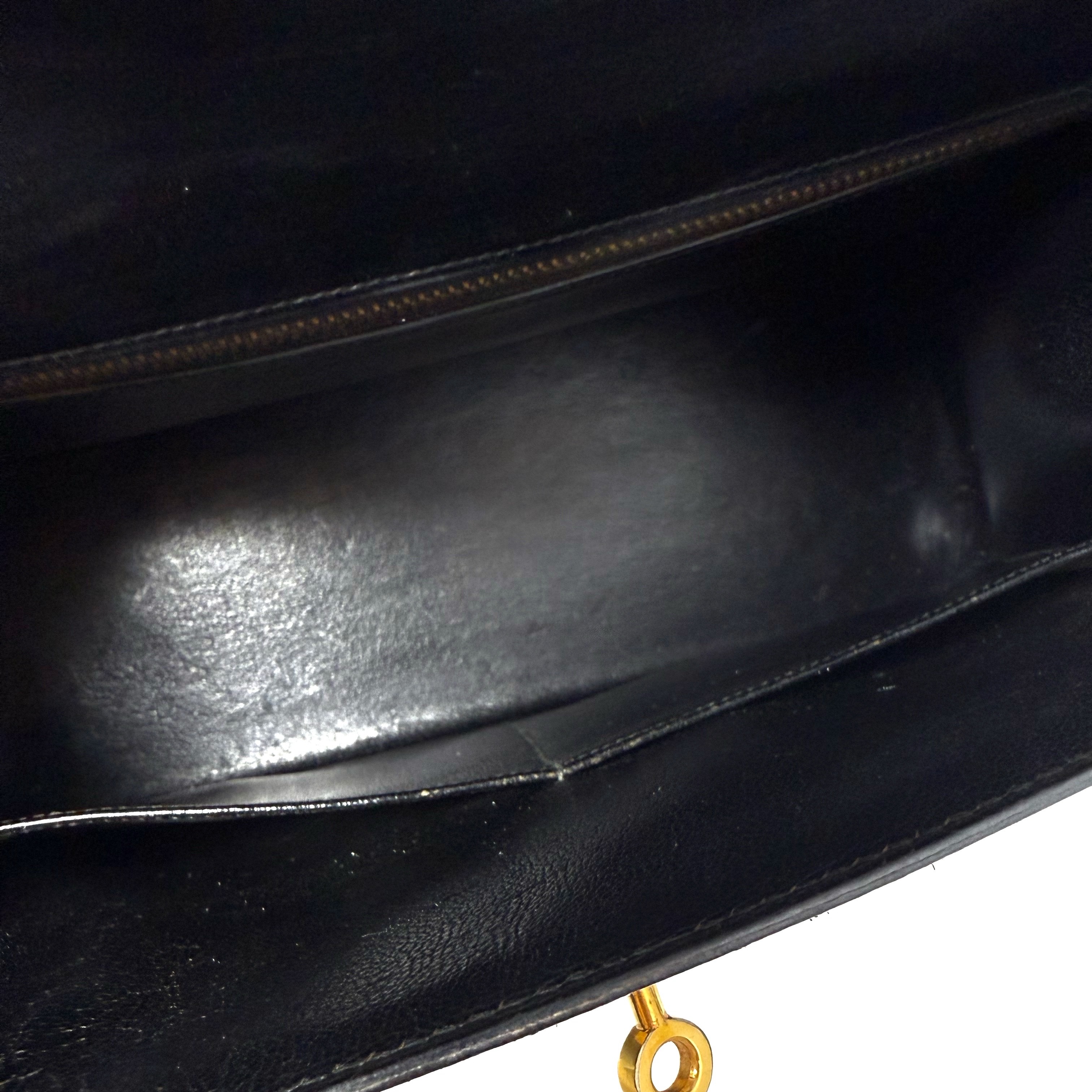 Hermès Kelly 32 Sellier Black Black Leather Good condition - Model View