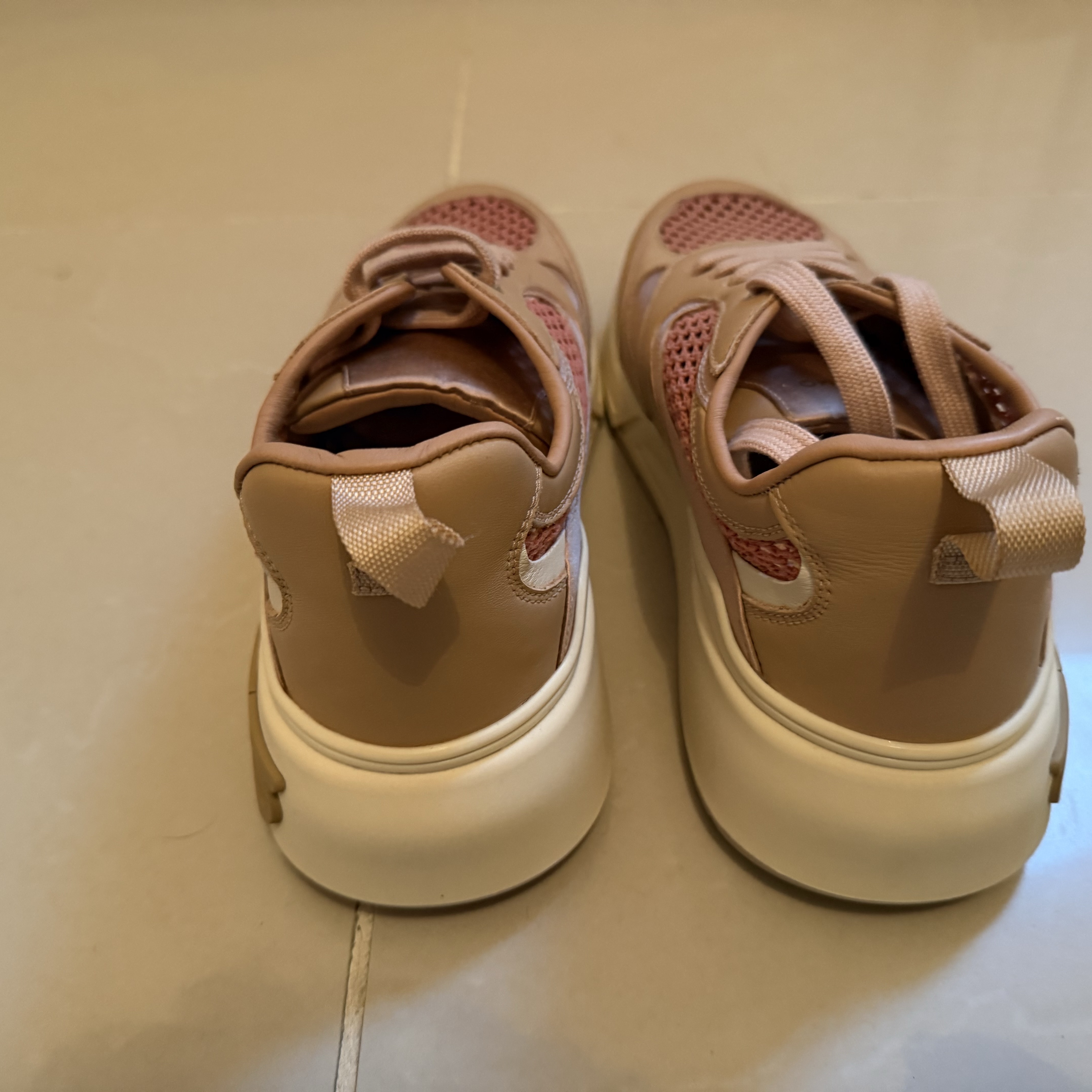 Salvatore Ferragamo S.p.A. Ferragamo Sneakers Pink Leather Never worn, with tag - Back View
