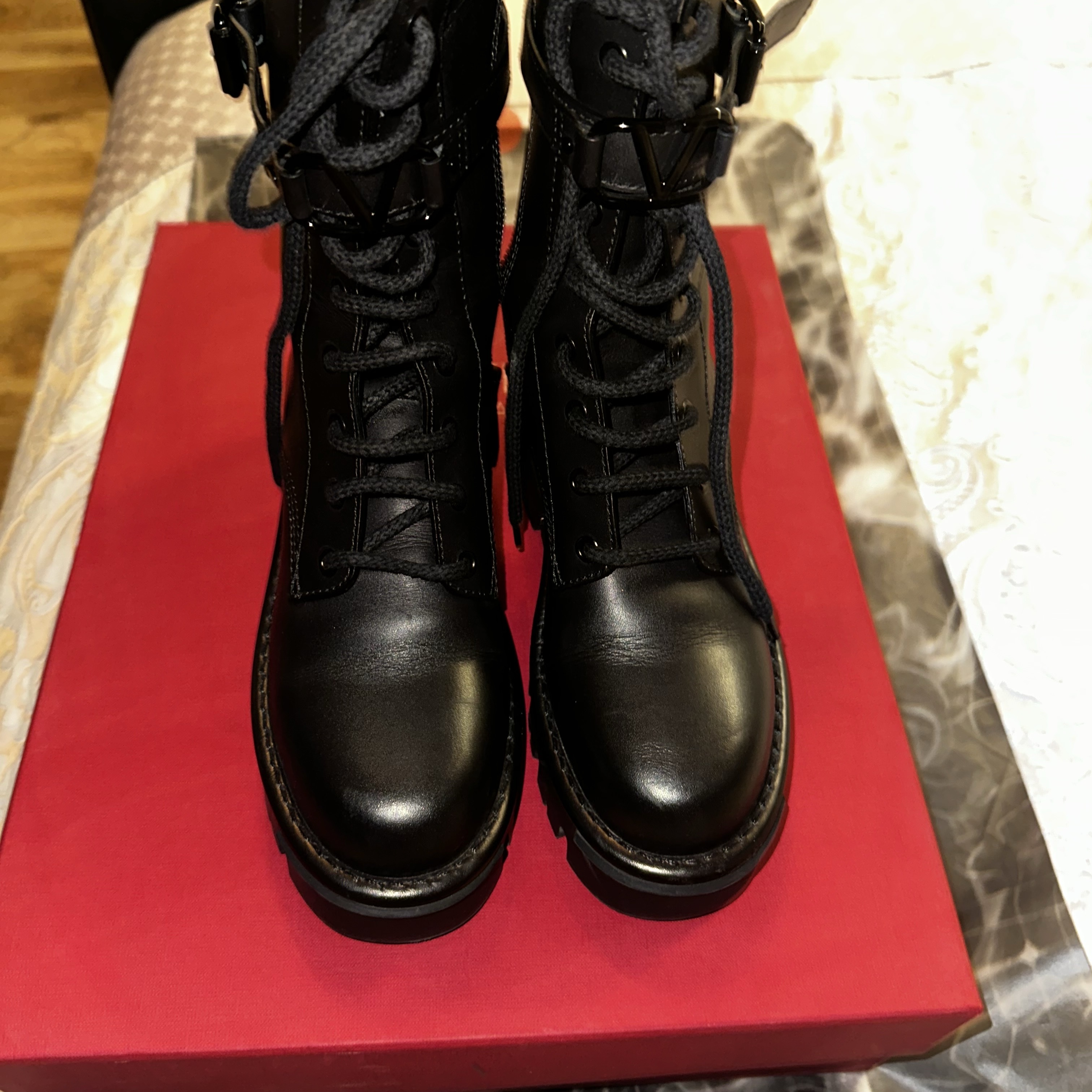 Valentino Boots Black Leather Very good condition - Inside View
