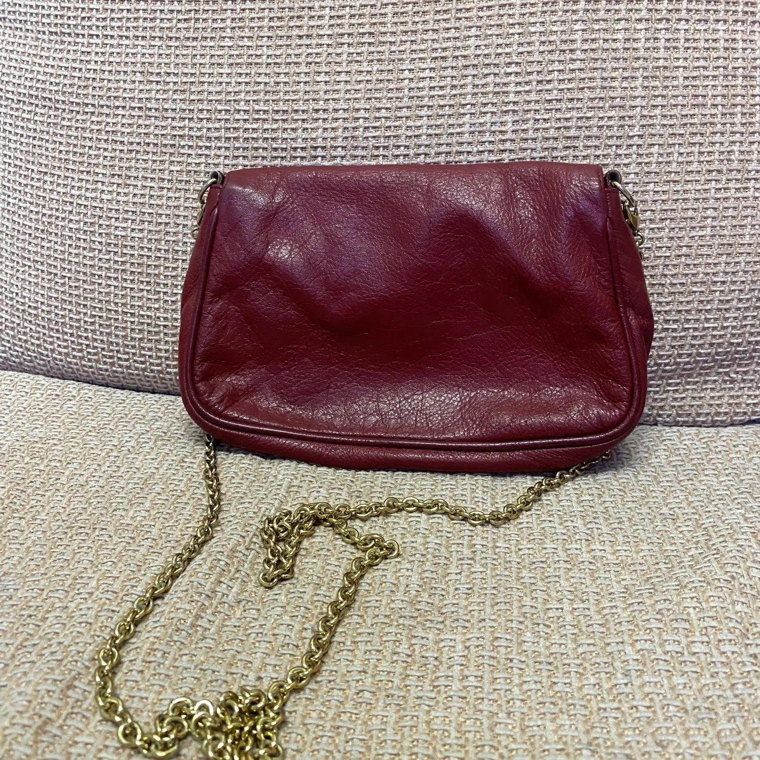 Fendi Fendista Pochette Crossbody Bag Burgundy Very good condition - Model View