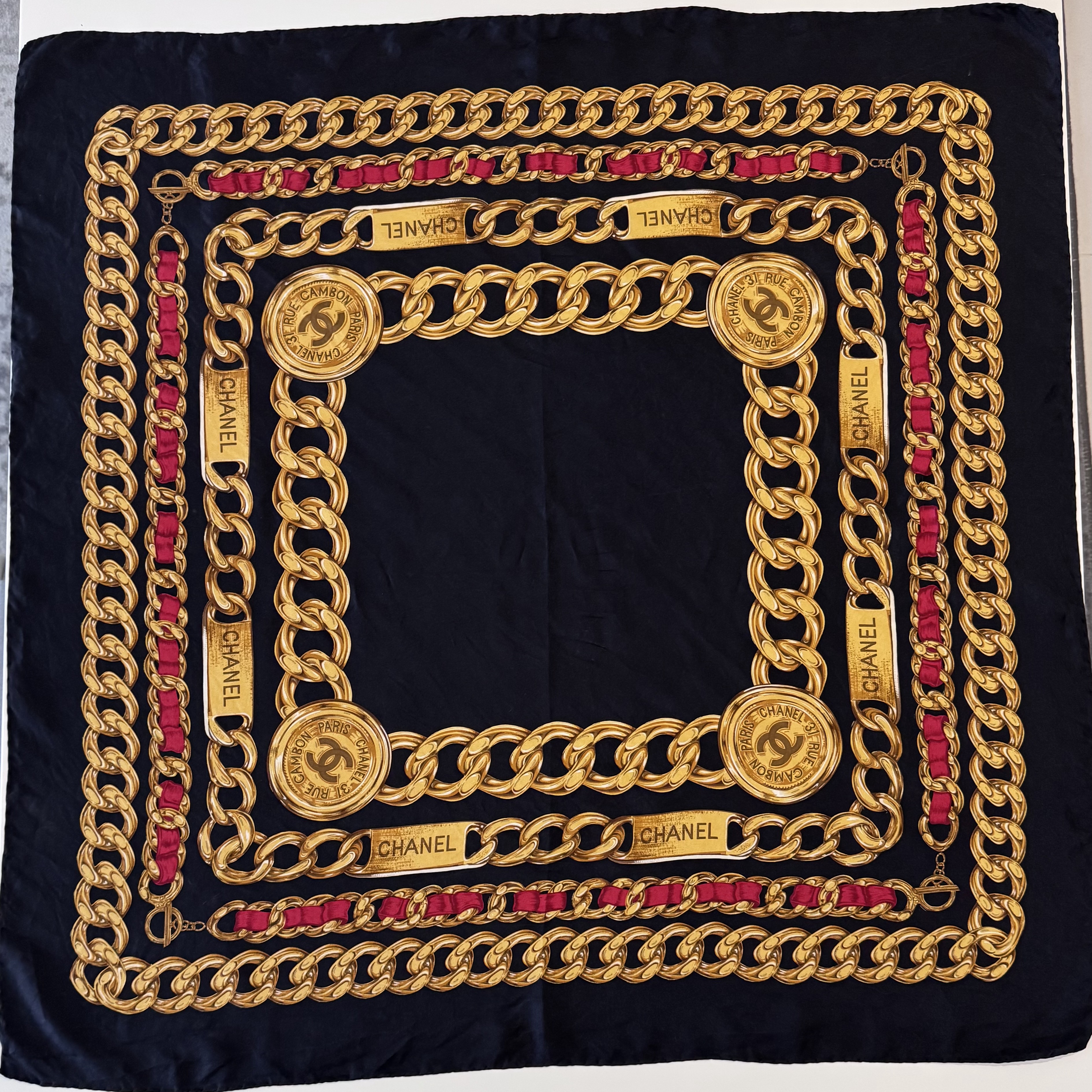 Chanel Black & Gold Scarf Black Silk Very good condition - Inside View